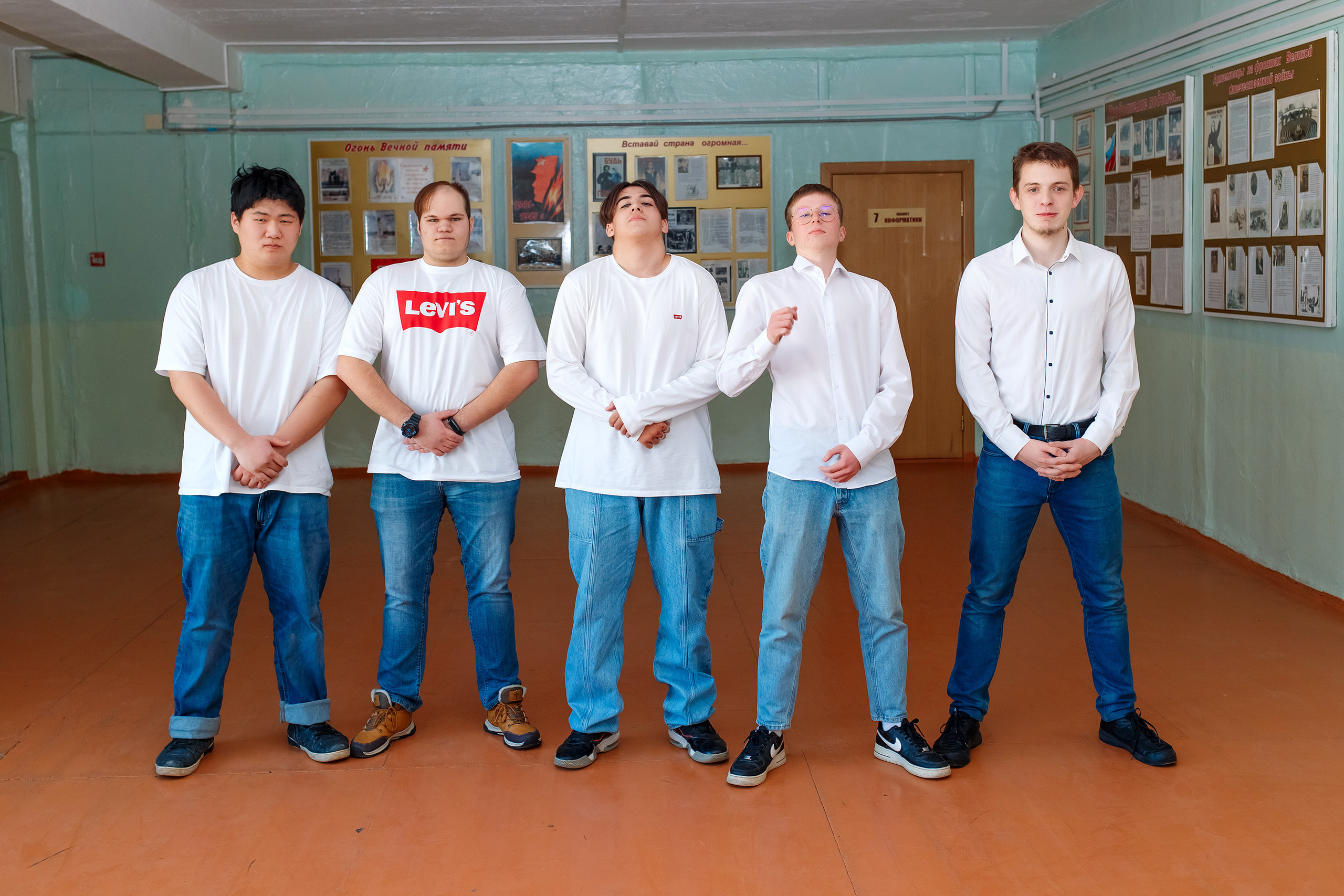 11 класс 11 школа, съемка в школе. Фотограф Любовь Корниенко, Примоский край