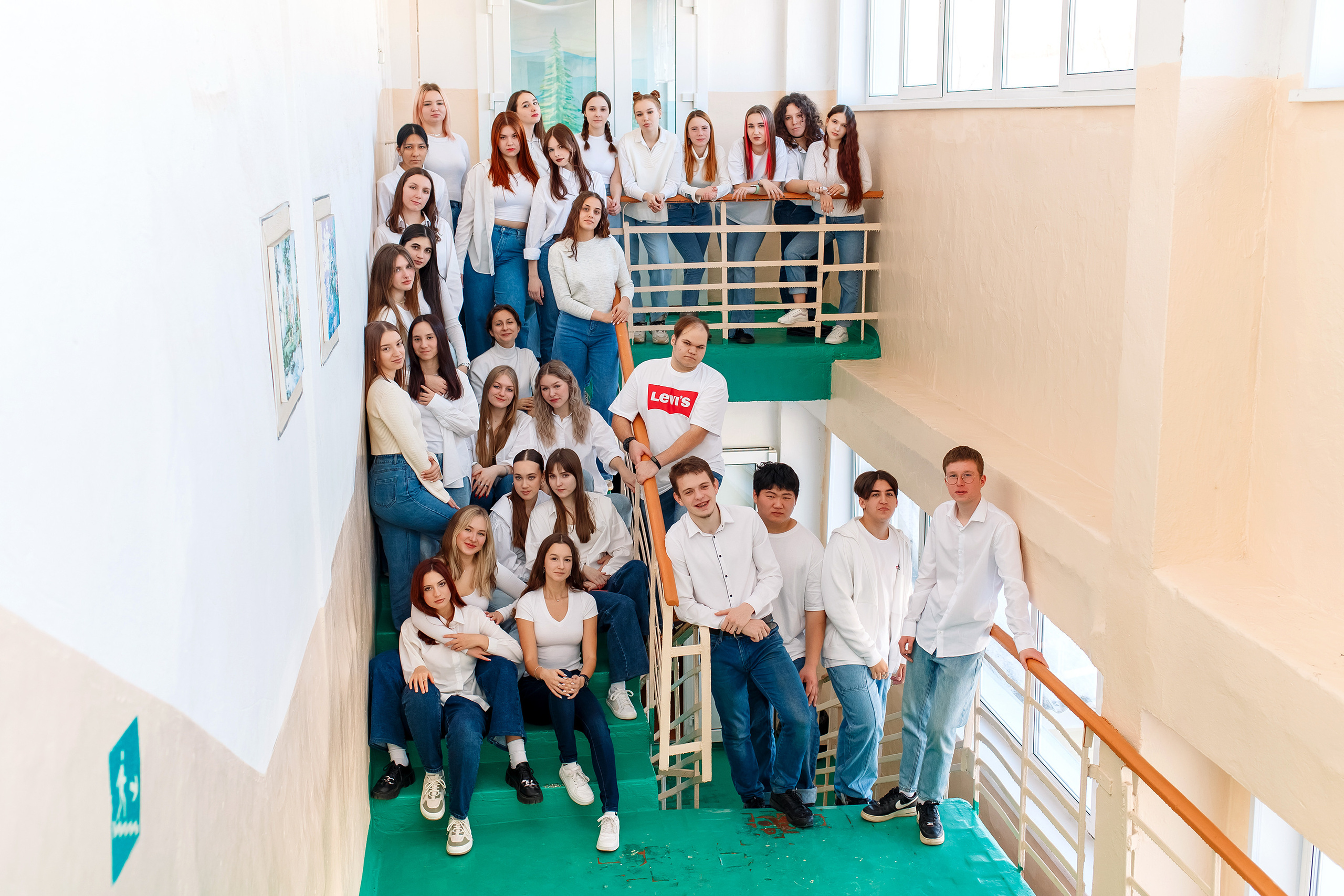 11 класс 11 школа, съемка в школе. Фотограф Любовь Корниенко, Примоский край