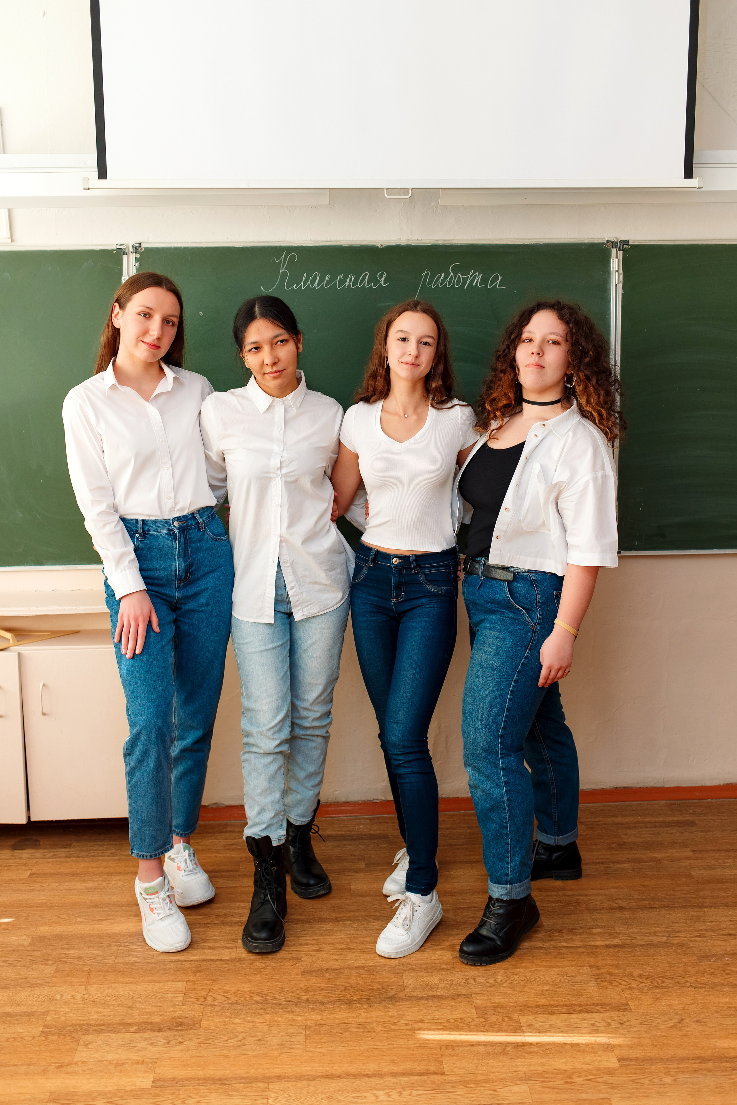 11 класс 11 школа, съемка в школе. Фотограф Любовь Корниенко, Примоский край