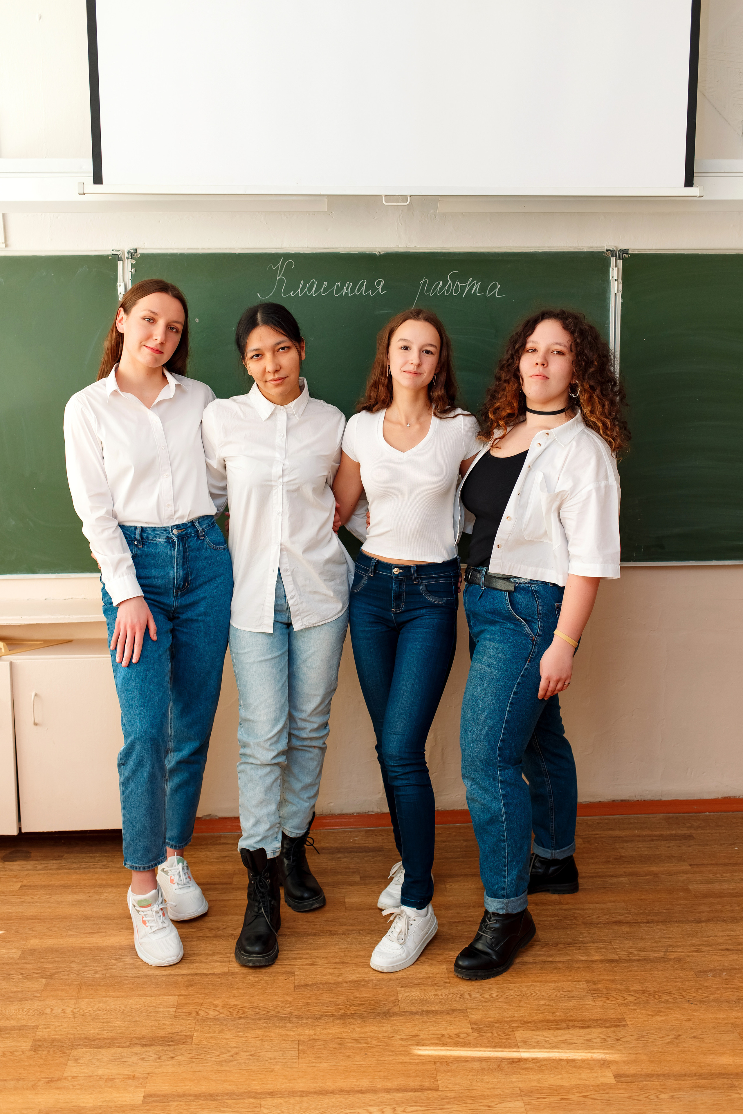 11 класс 11 школа, съемка в школе. Фотограф Любовь Корниенко, Примоский край