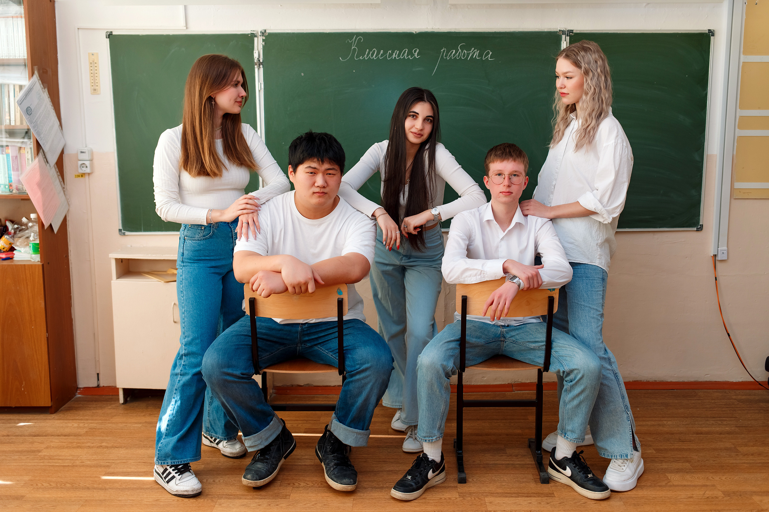 11 класс 11 школа, съемка в школе. Фотограф Любовь Корниенко, Примоский край