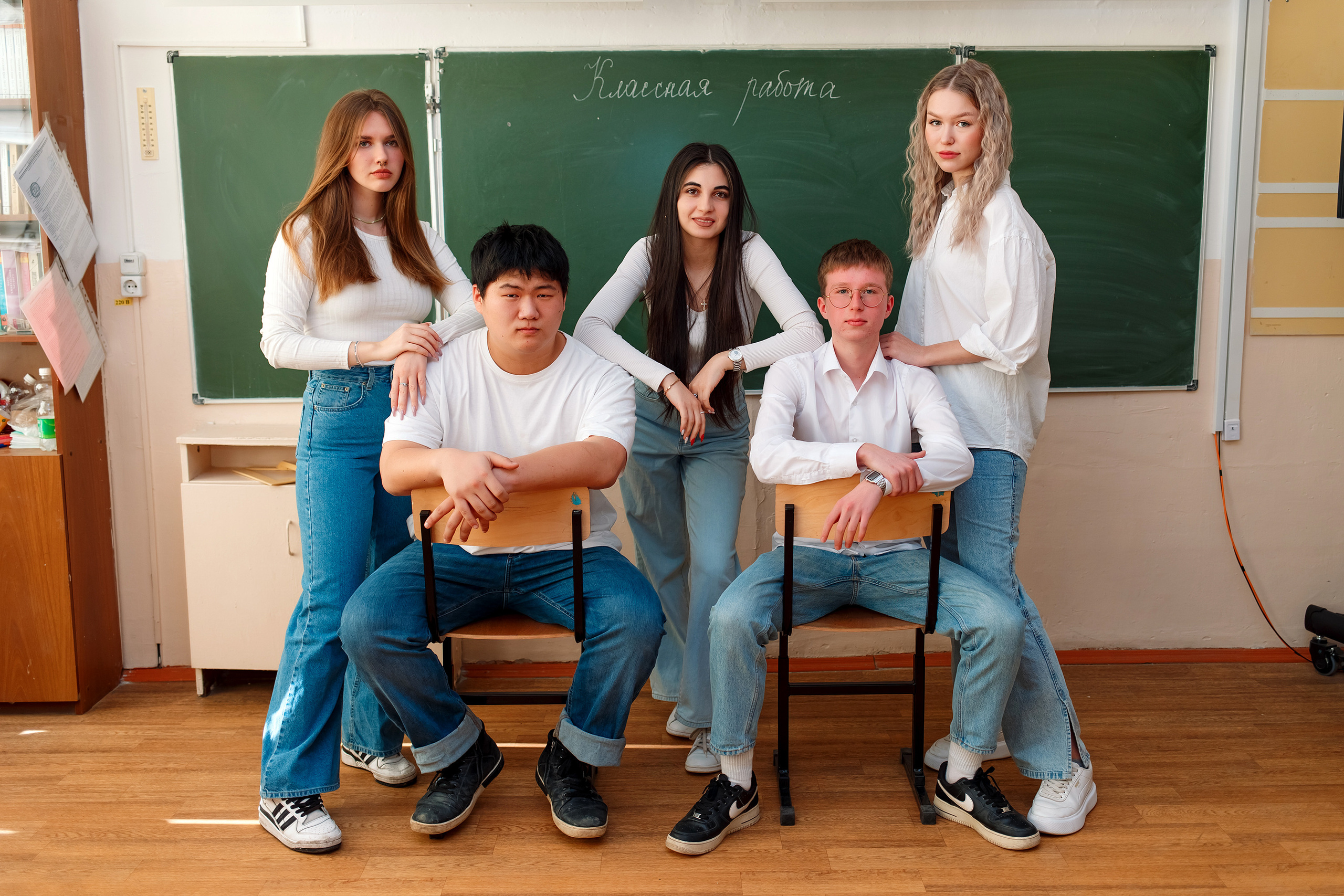 11 класс 11 школа, съемка в школе. Фотограф Любовь Корниенко, Примоский край