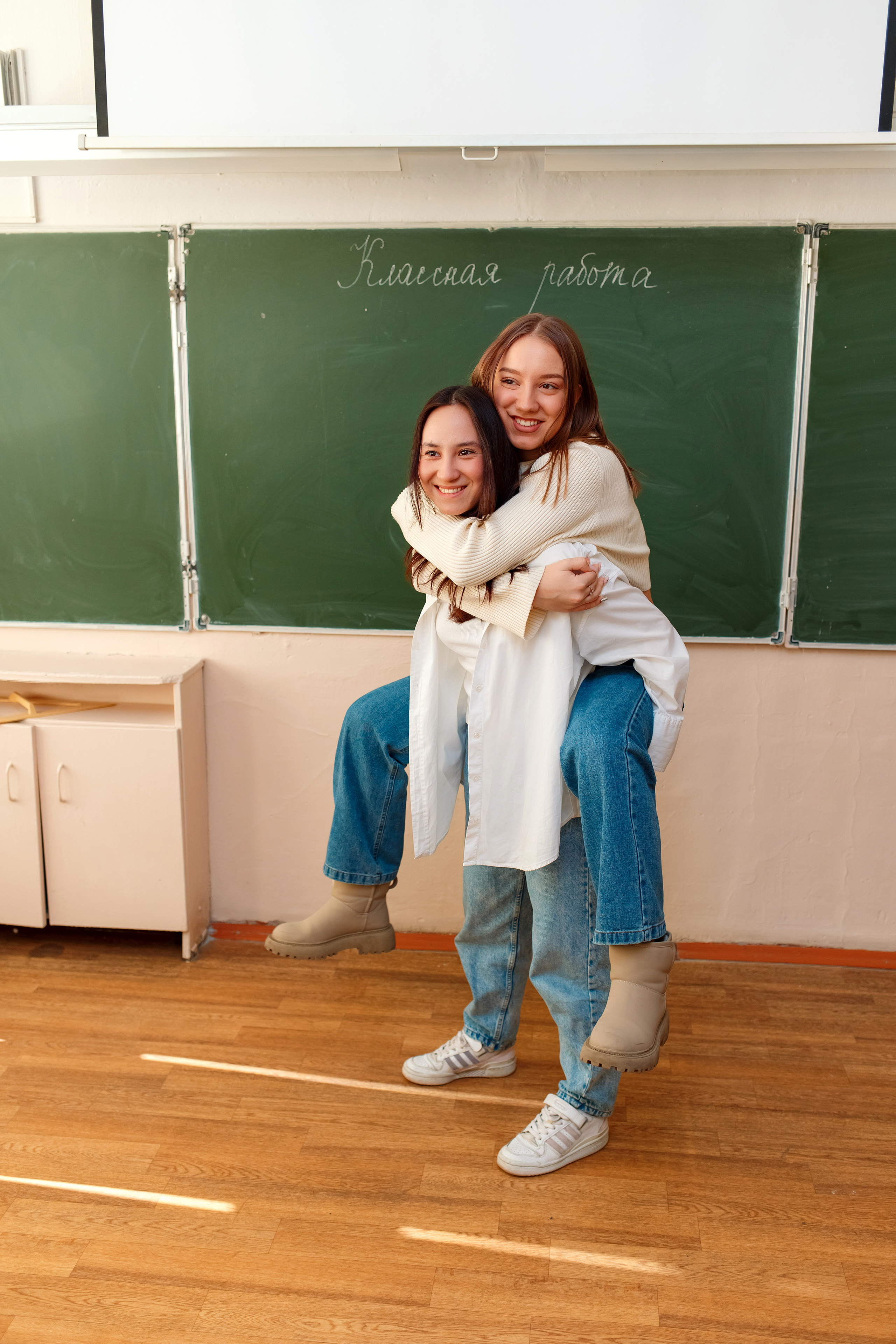 11 класс 11 школа, съемка в школе. Фотограф Любовь Корниенко, Примоский край