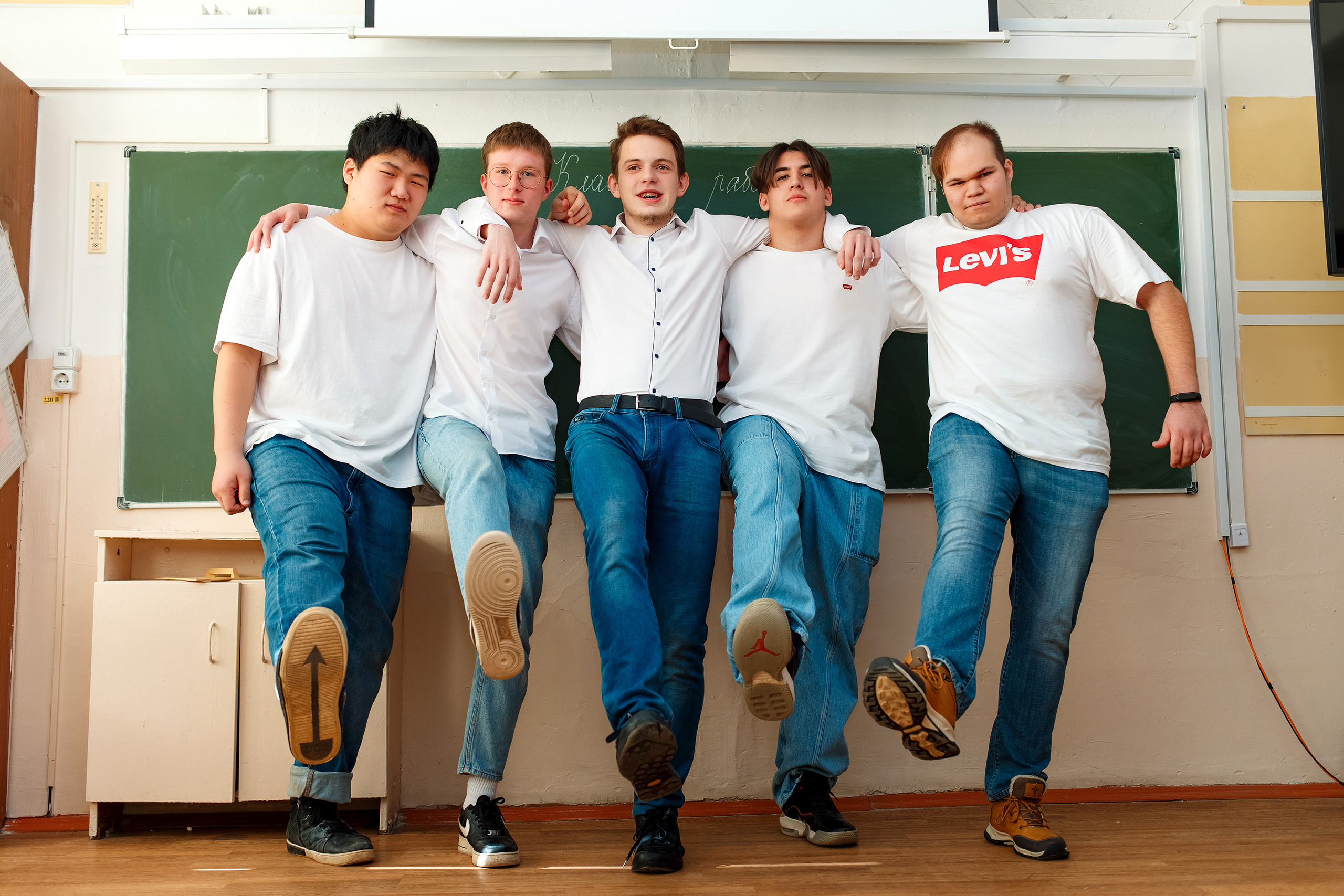 11 класс 11 школа, съемка в школе. Фотограф Любовь Корниенко, Примоский край