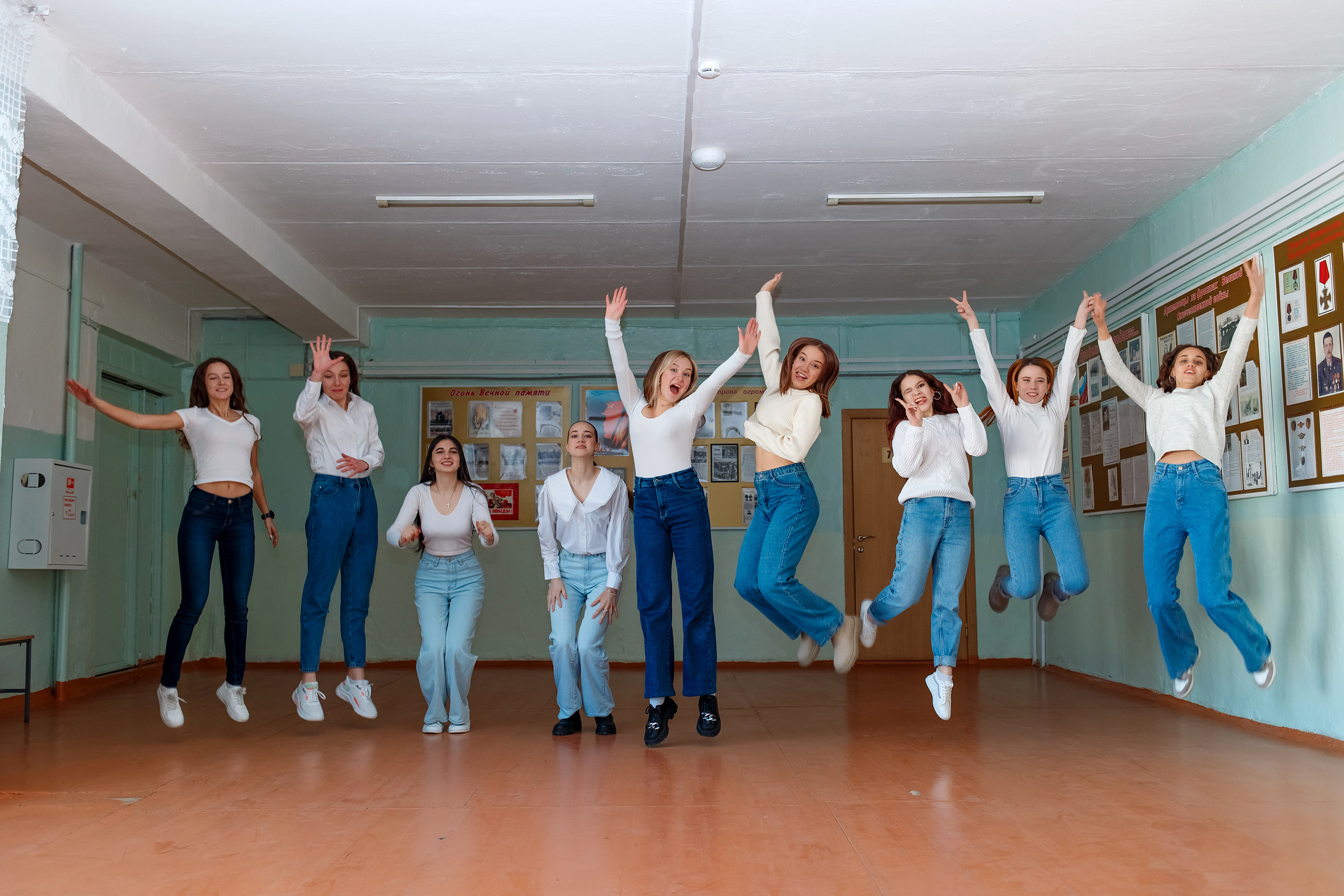 11 класс 11 школа, съемка в школе. Фотограф Любовь Корниенко, Примоский край