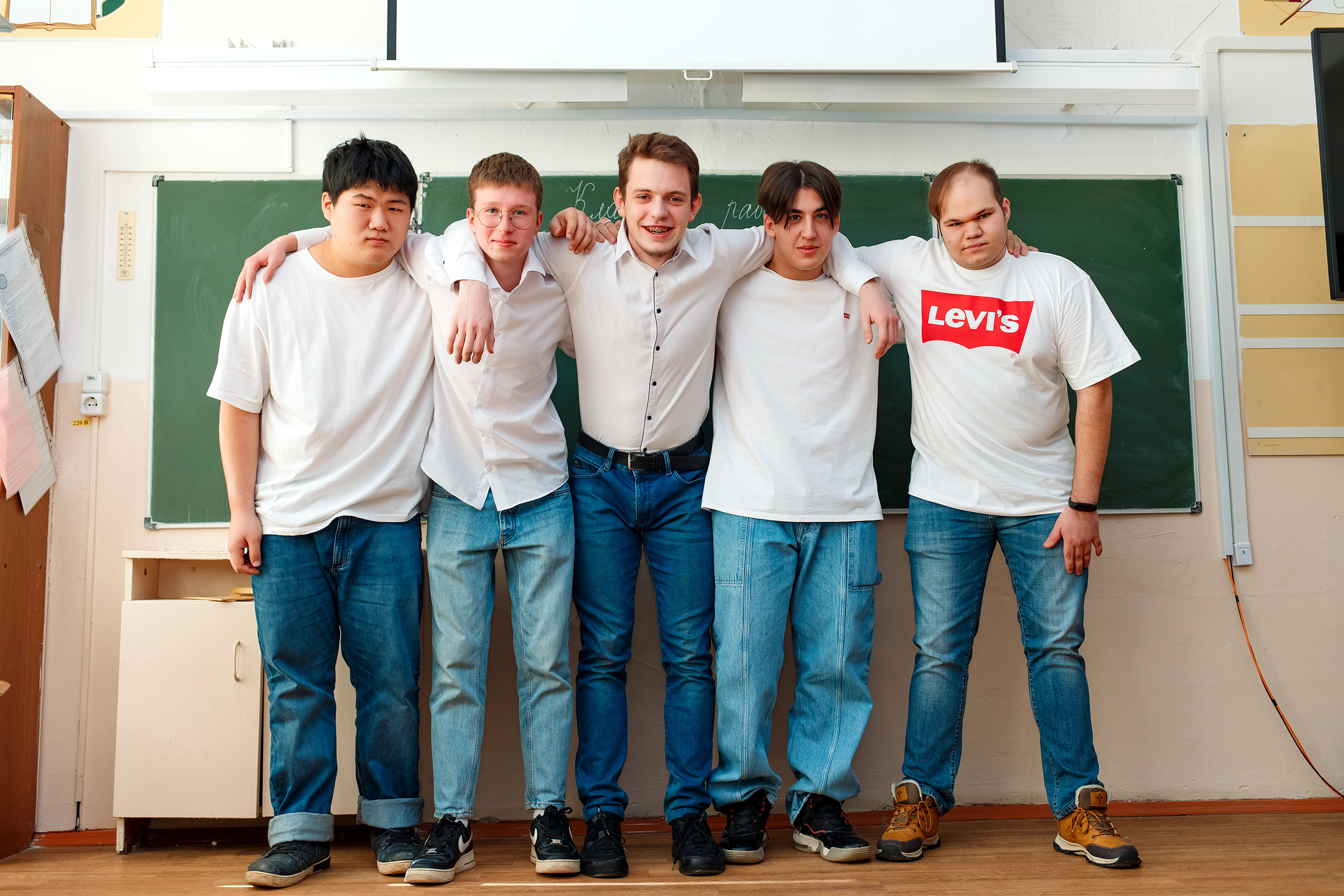 11 класс 11 школа, съемка в школе. Фотограф Любовь Корниенко, Примоский край