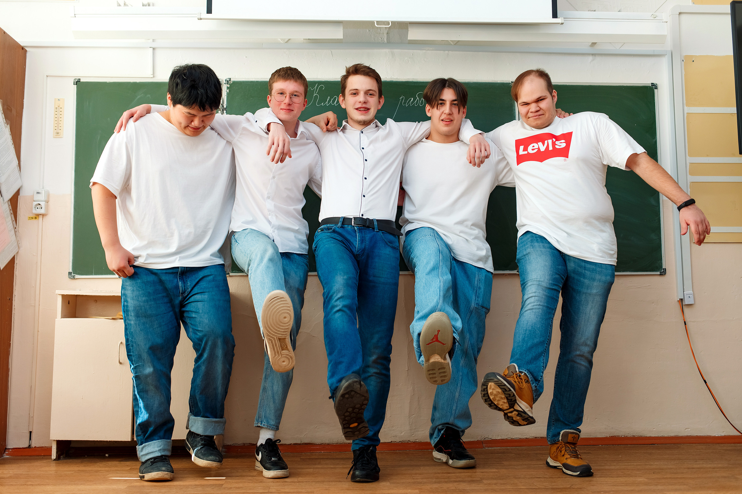 11 класс 11 школа, съемка в школе. Фотограф Любовь Корниенко, Примоский край