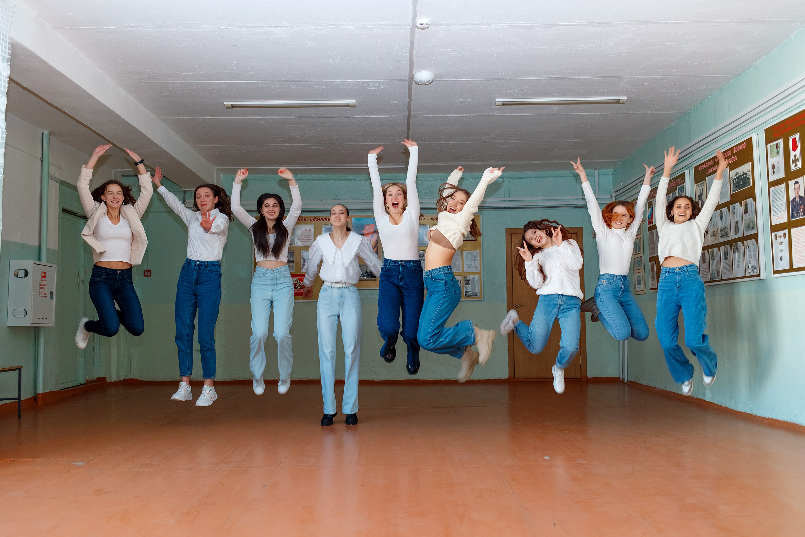 11 класс 11 школа, съемка в школе. Фотограф Любовь Корниенко, Примоский край