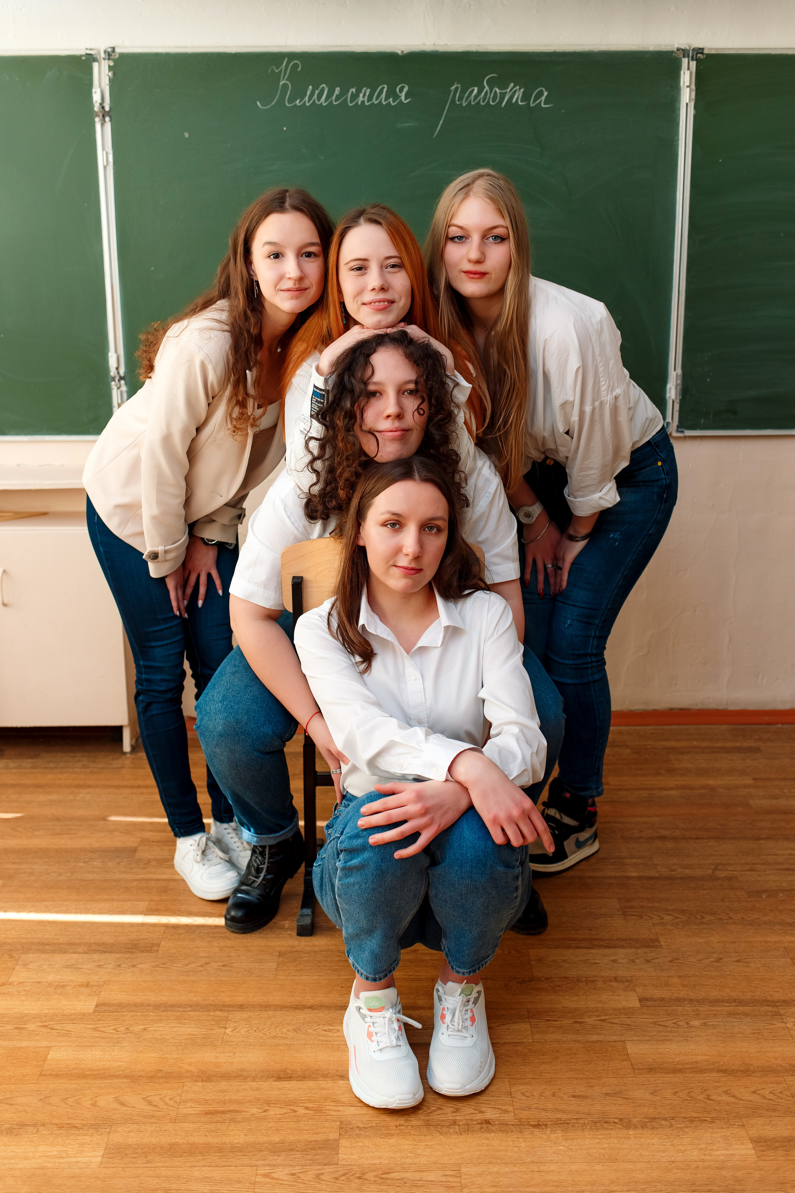 11 класс 11 школа, съемка в школе. Фотограф Любовь Корниенко, Примоский край