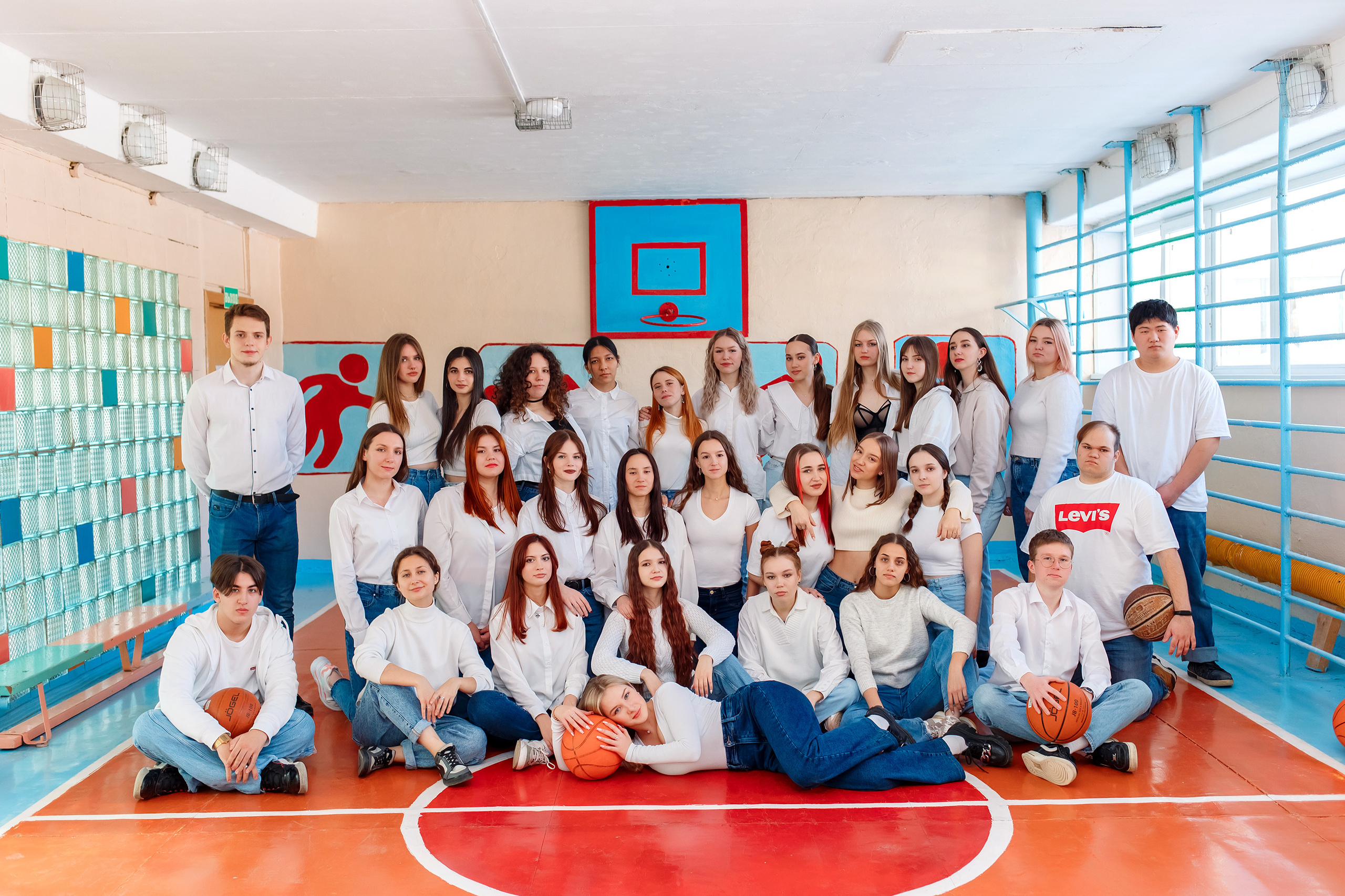 11 класс 11 школа, съемка в школе. Фотограф Любовь Корниенко, Примоский край