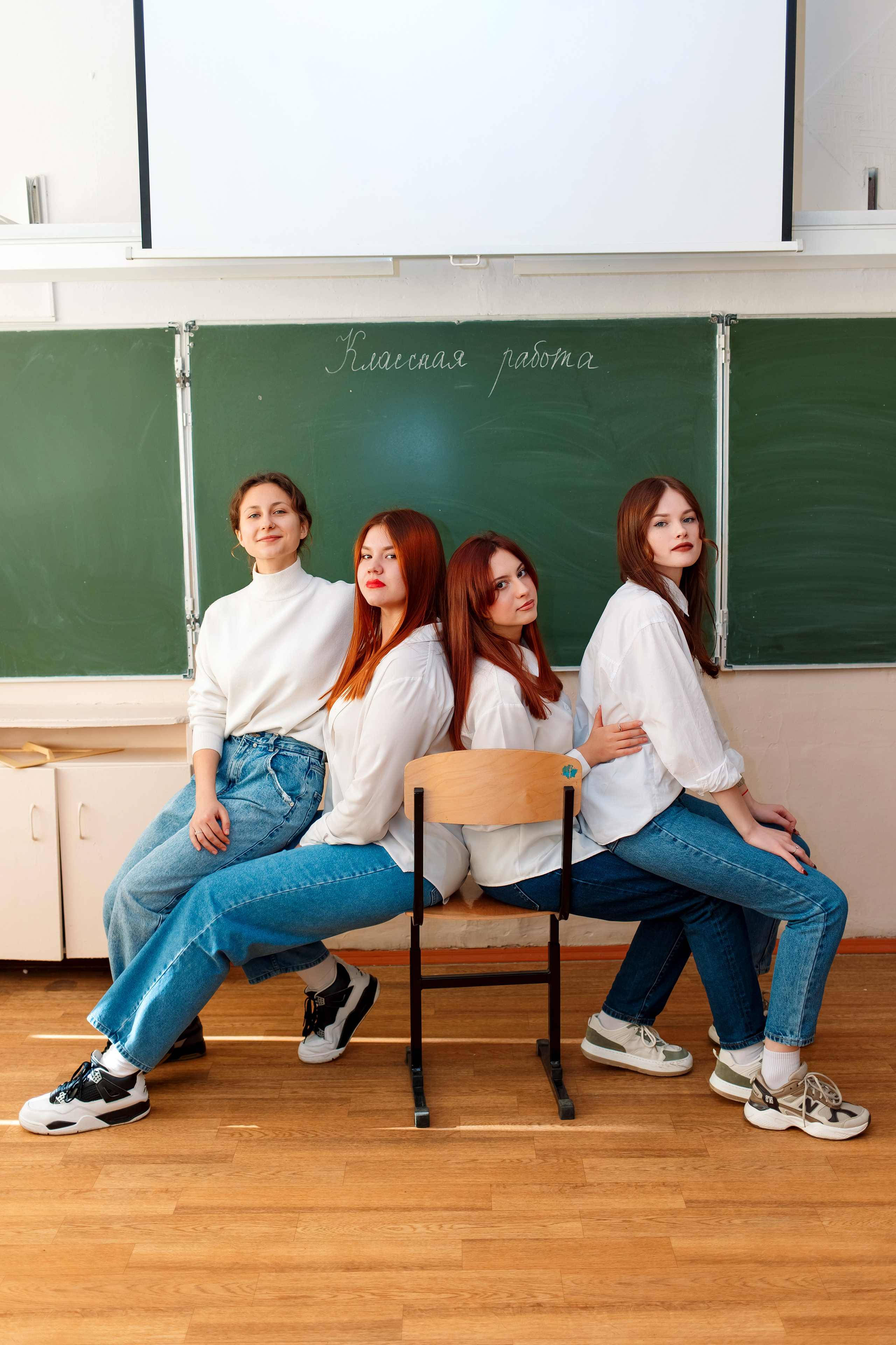 11 класс 11 школа, съемка в школе. Фотограф Любовь Корниенко, Примоский край