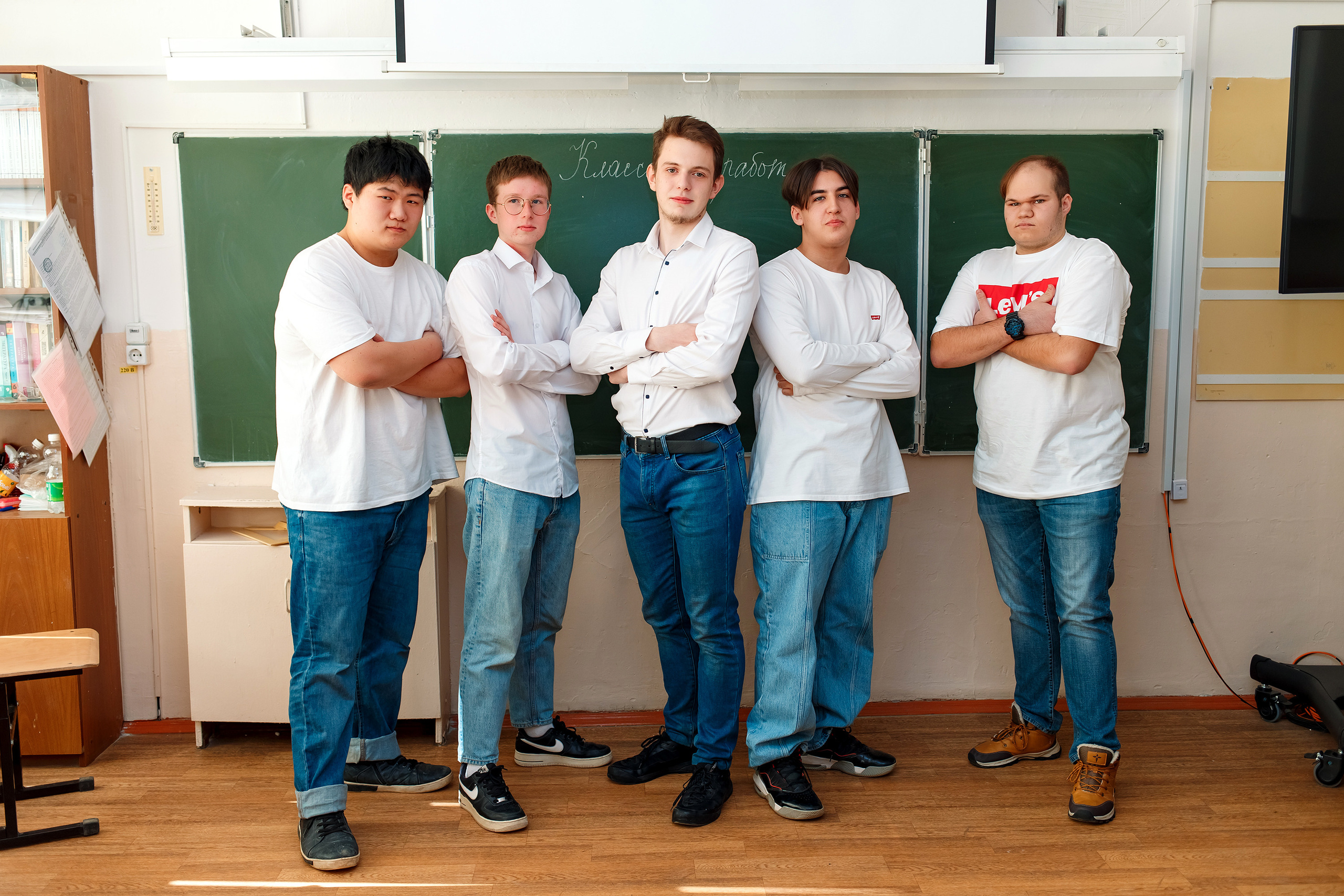 11 класс 11 школа, съемка в школе. Фотограф Любовь Корниенко, Примоский край