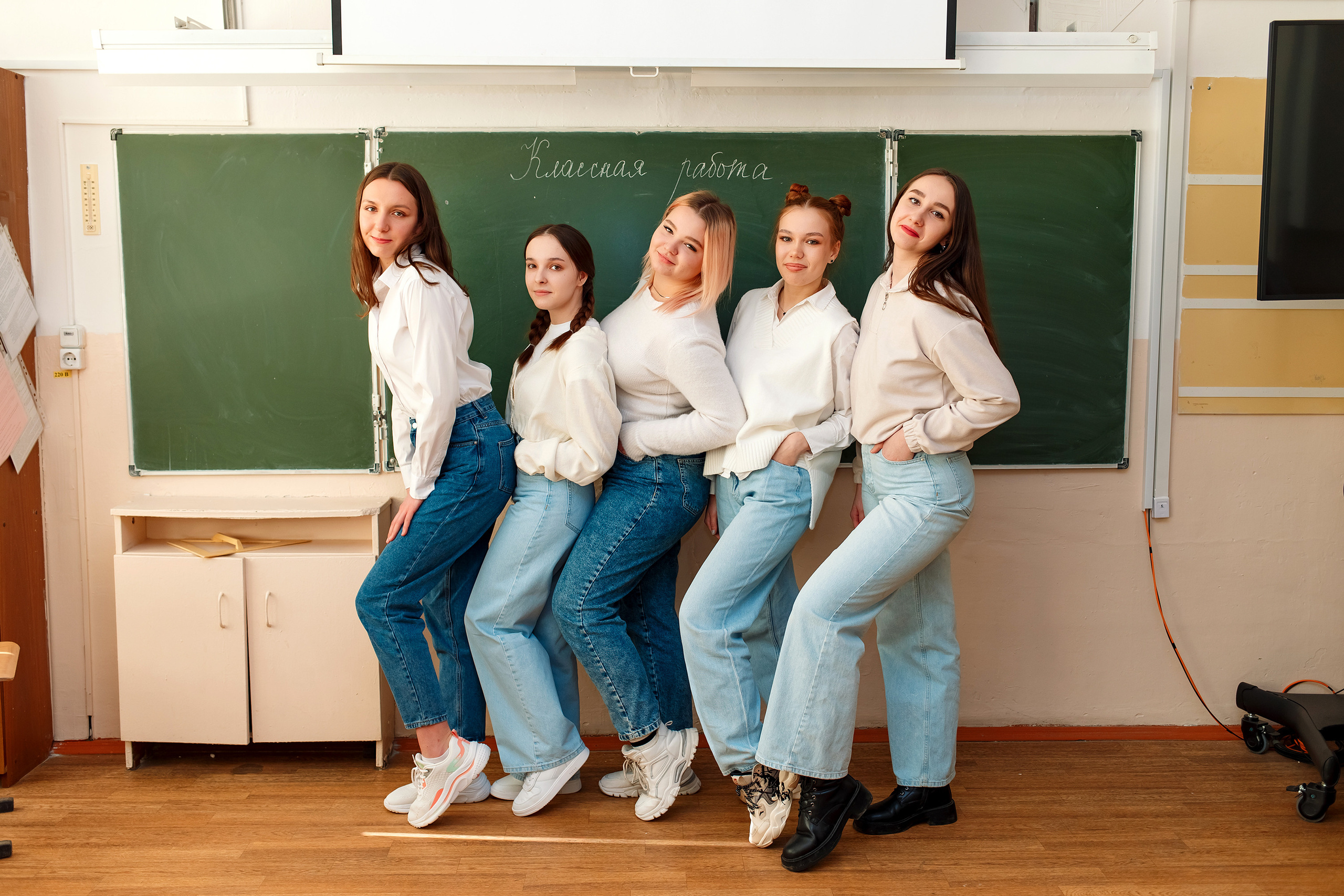 11 класс 11 школа, съемка в школе. Фотограф Любовь Корниенко, Примоский край