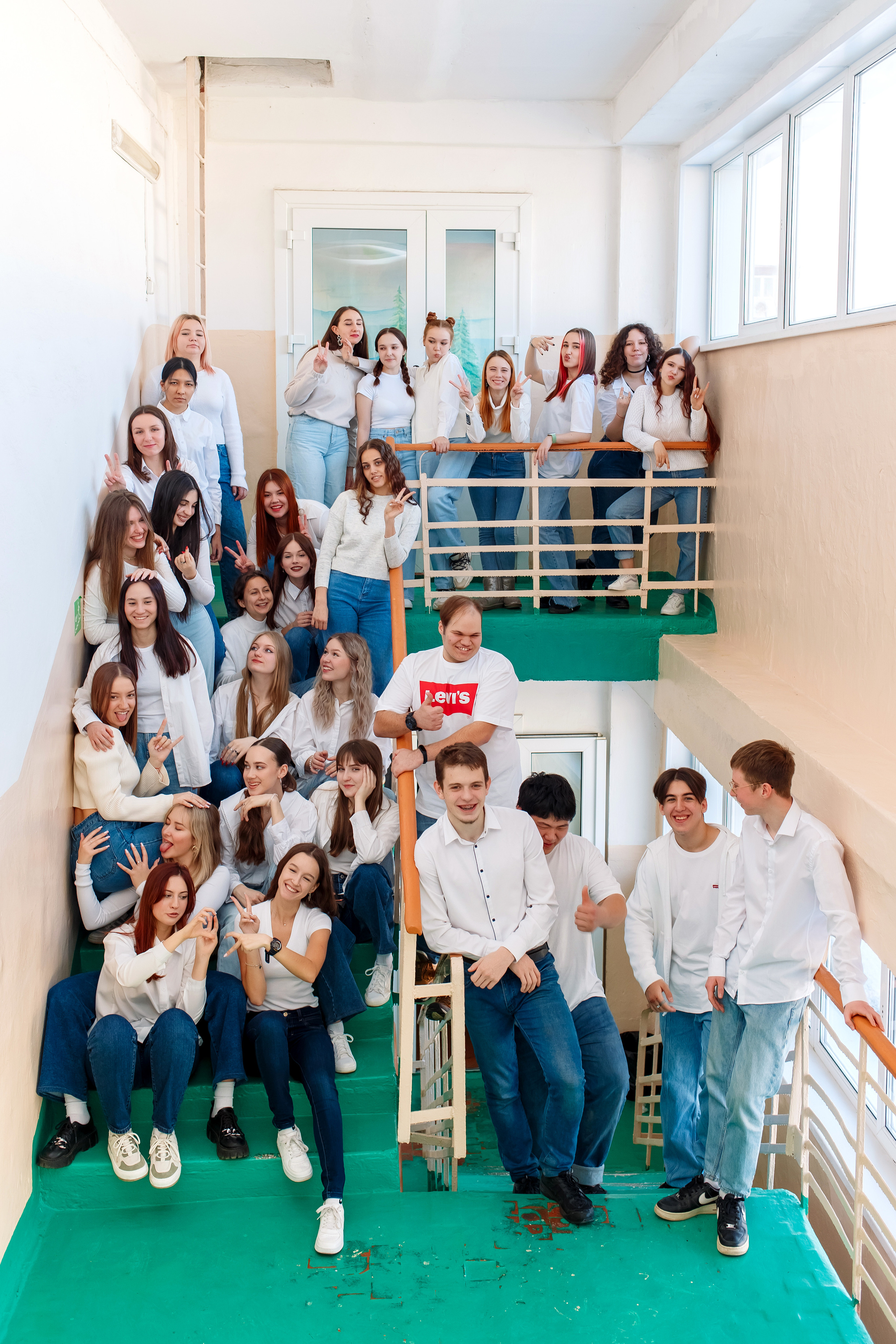 11 класс 11 школа, съемка в школе. Фотограф Любовь Корниенко, Примоский край