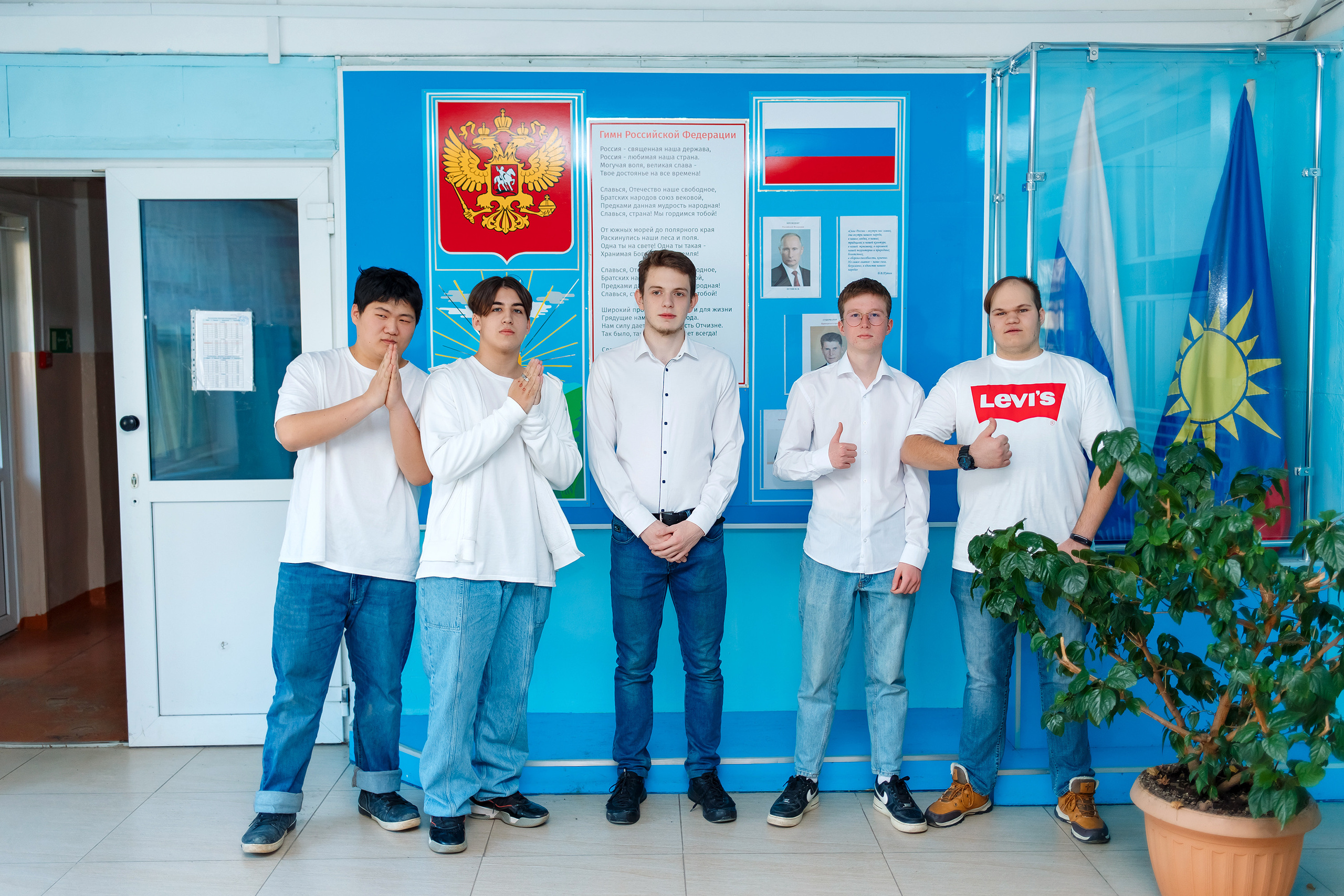 11 класс 11 школа, съемка в школе. Фотограф Любовь Корниенко, Примоский край