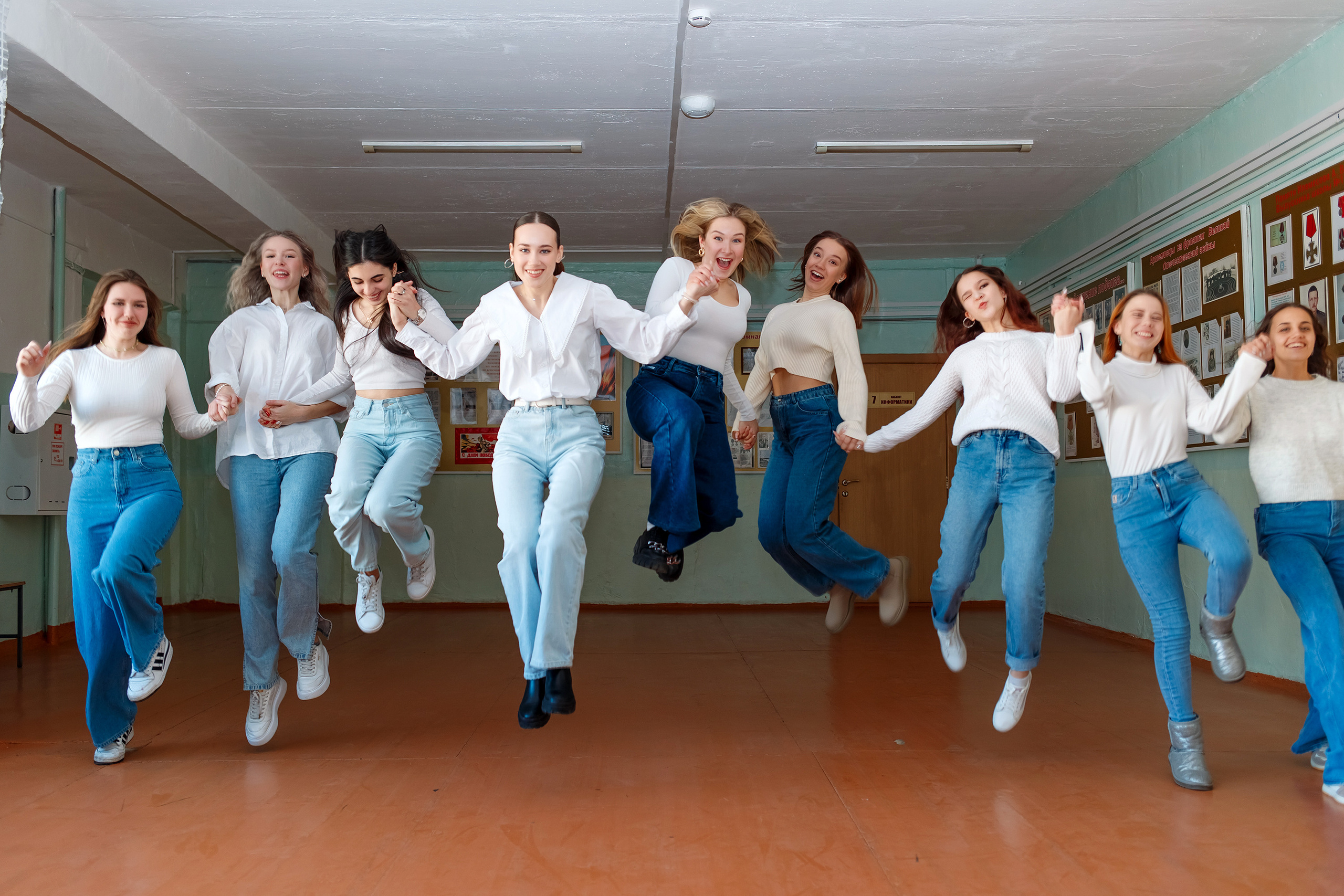 11 класс 11 школа, съемка в школе. Фотограф Любовь Корниенко, Примоский край