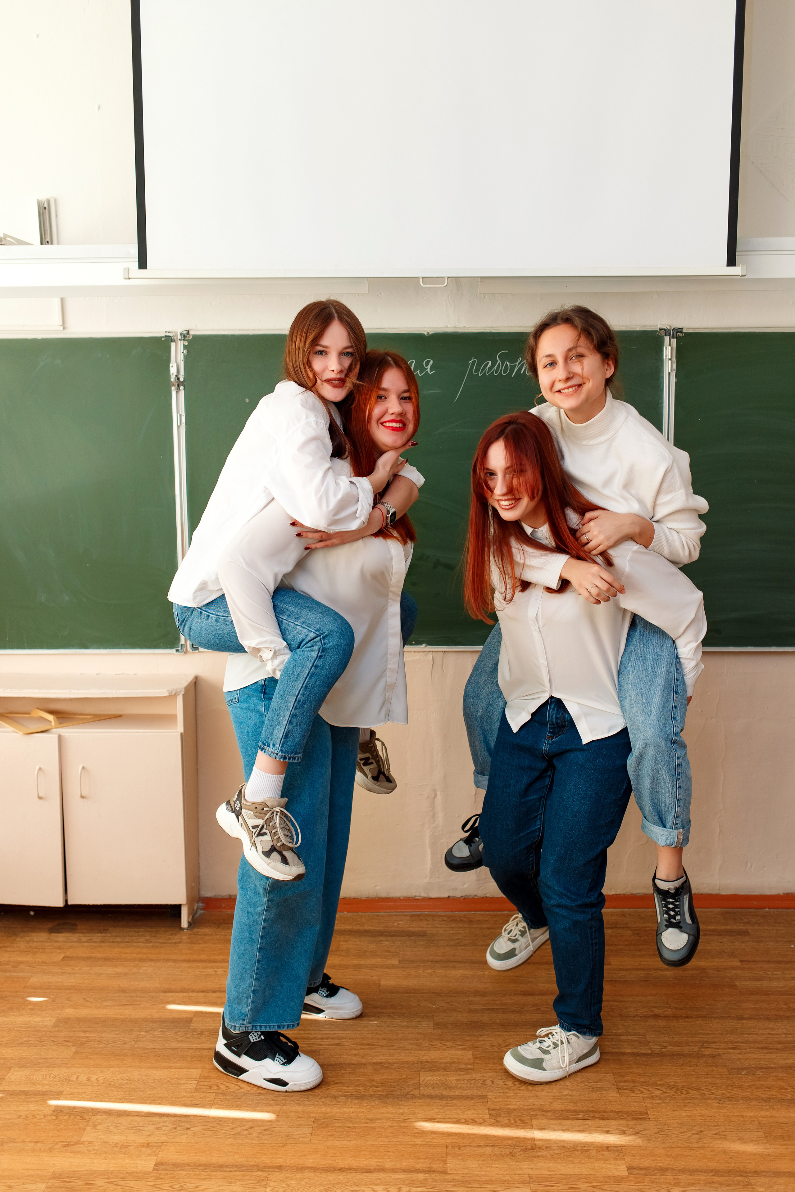 11 класс 11 школа, съемка в школе. Фотограф Любовь Корниенко, Примоский край