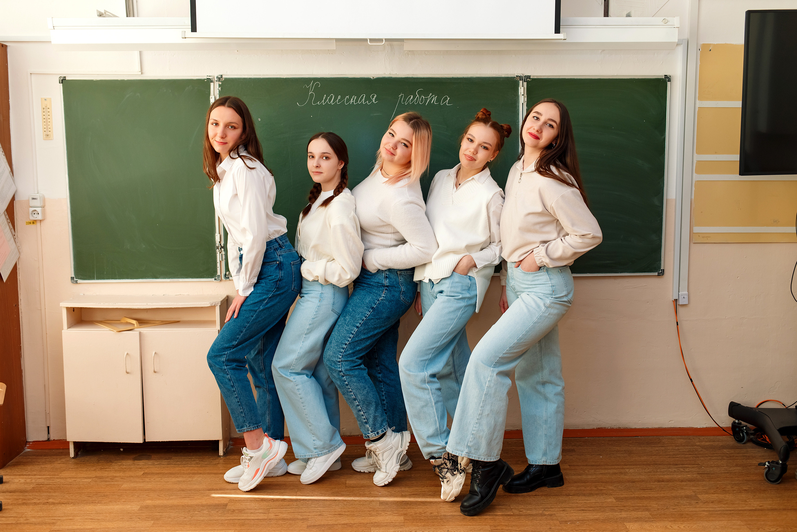 11 класс 11 школа, съемка в школе. Фотограф Любовь Корниенко, Примоский край