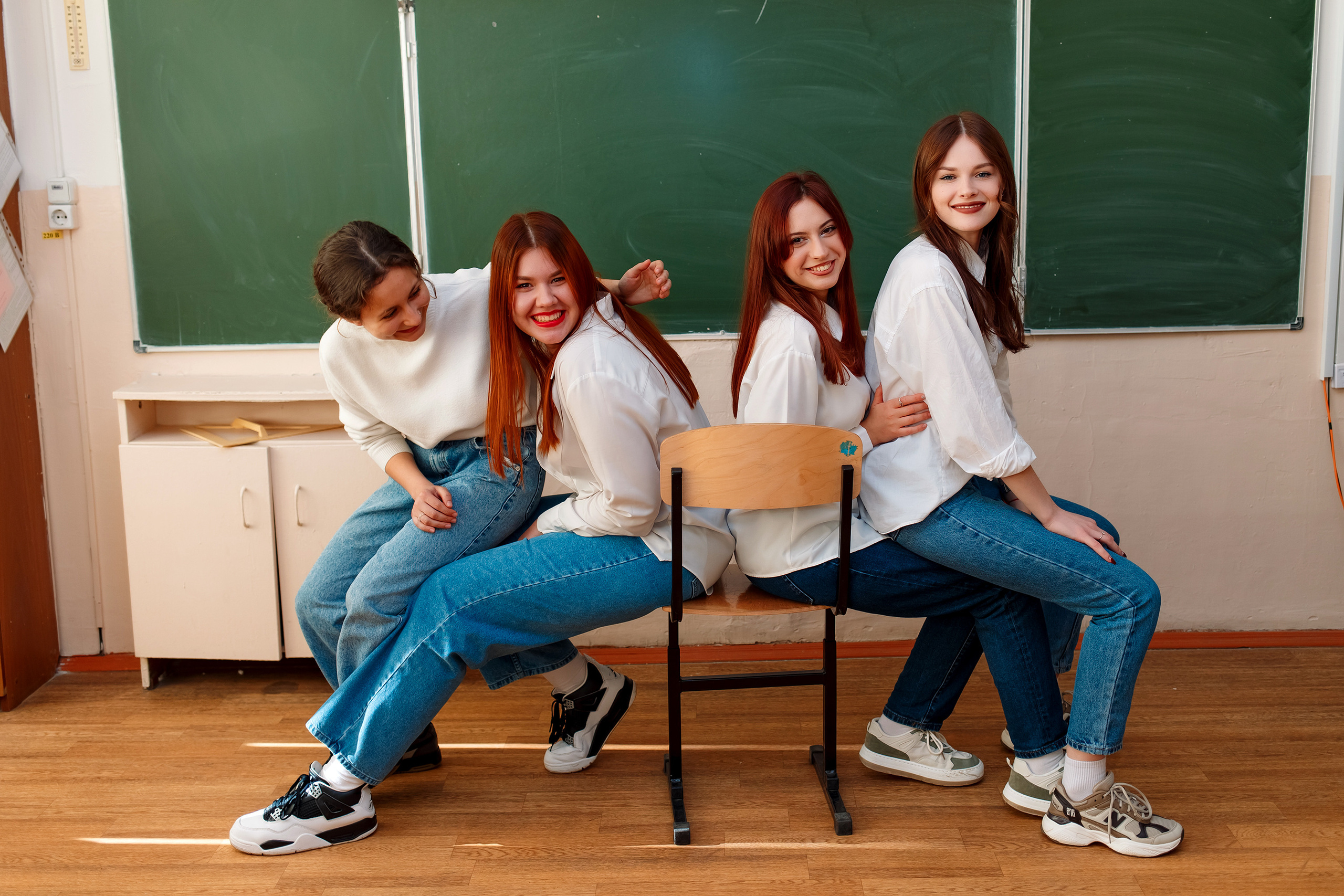 11 класс 11 школа, съемка в школе. Фотограф Любовь Корниенко, Примоский край