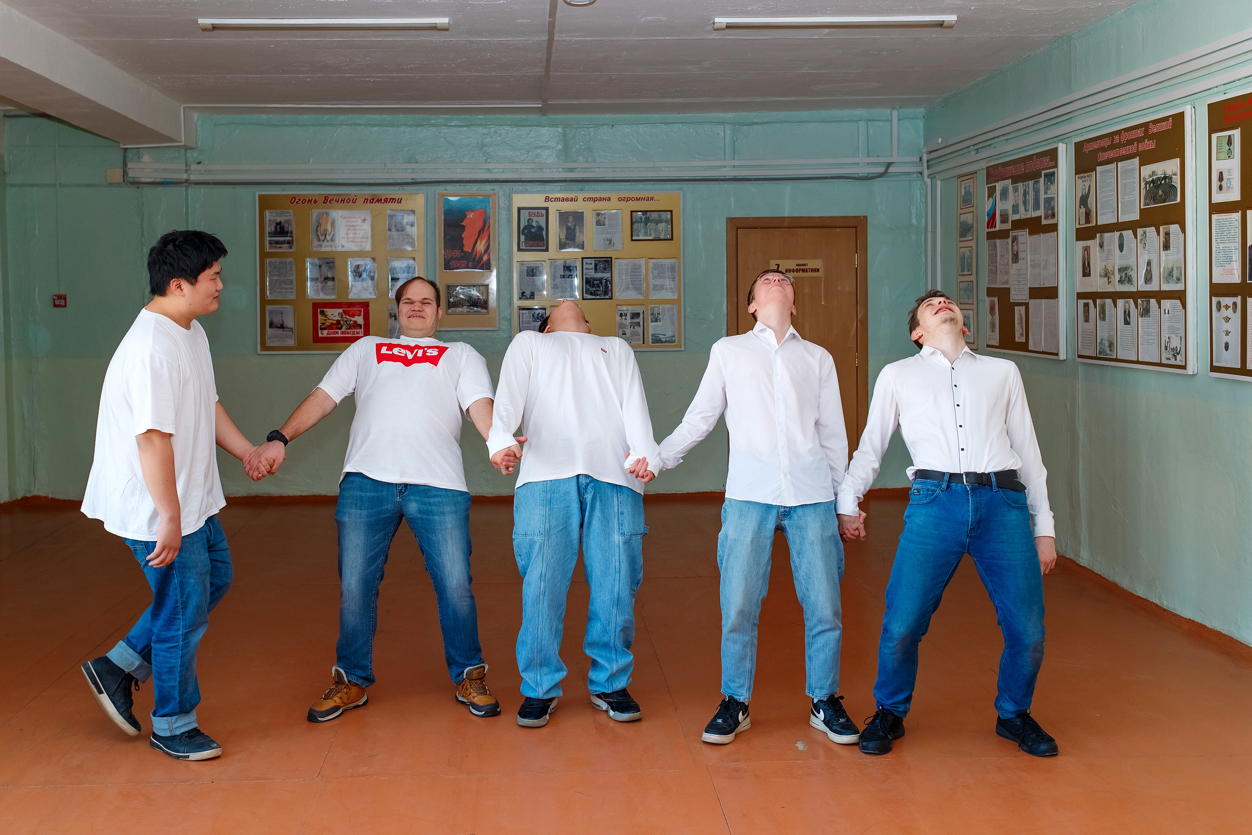 11 класс 11 школа, съемка в школе. Фотограф Любовь Корниенко, Примоский край