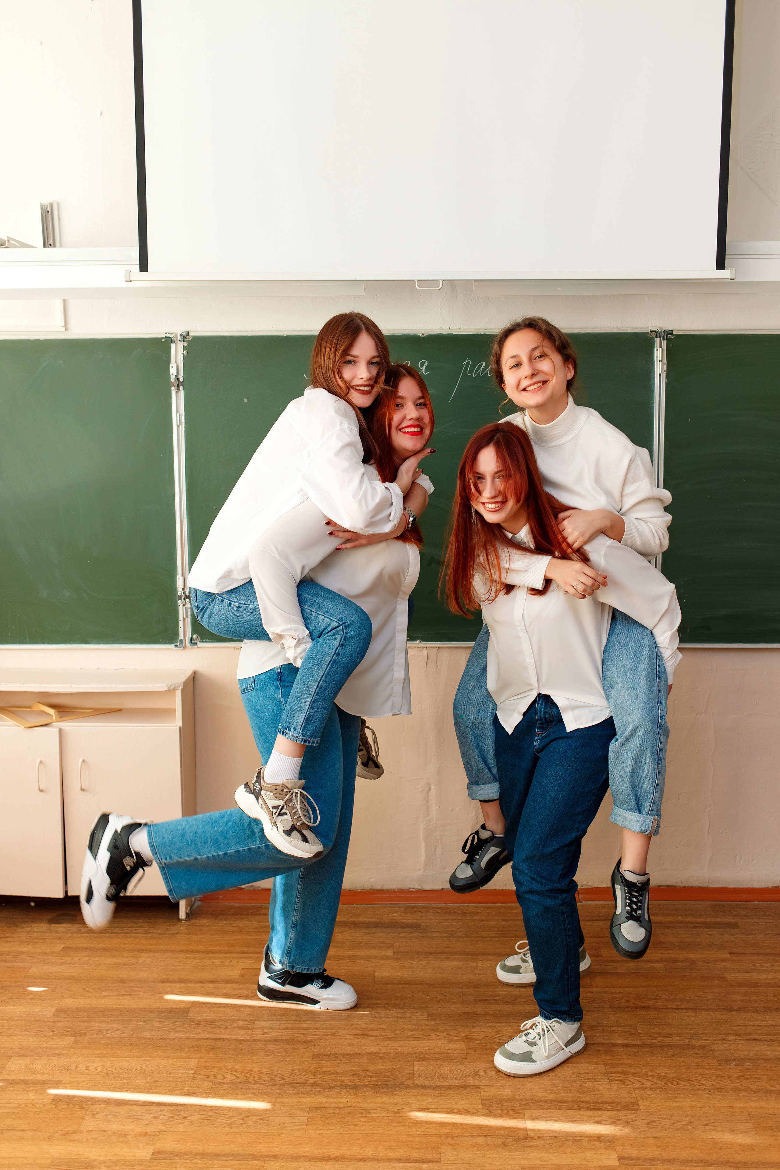 11 класс 11 школа, съемка в школе. Фотограф Любовь Корниенко, Примоский край