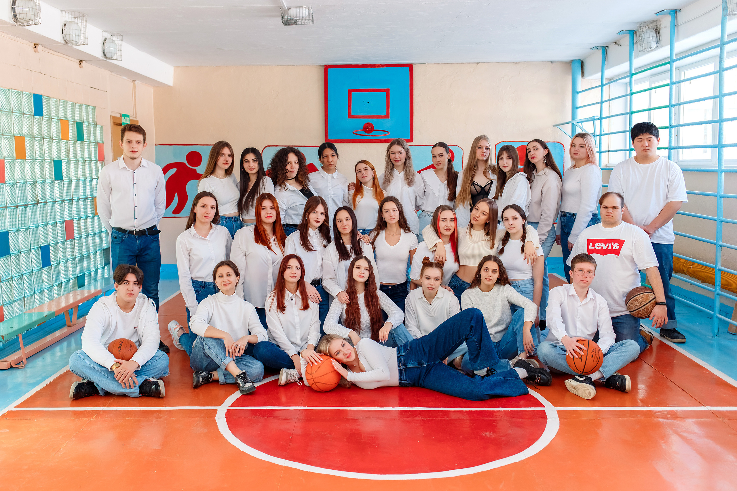 11 класс 11 школа, съемка в школе. Фотограф Любовь Корниенко, Примоский край