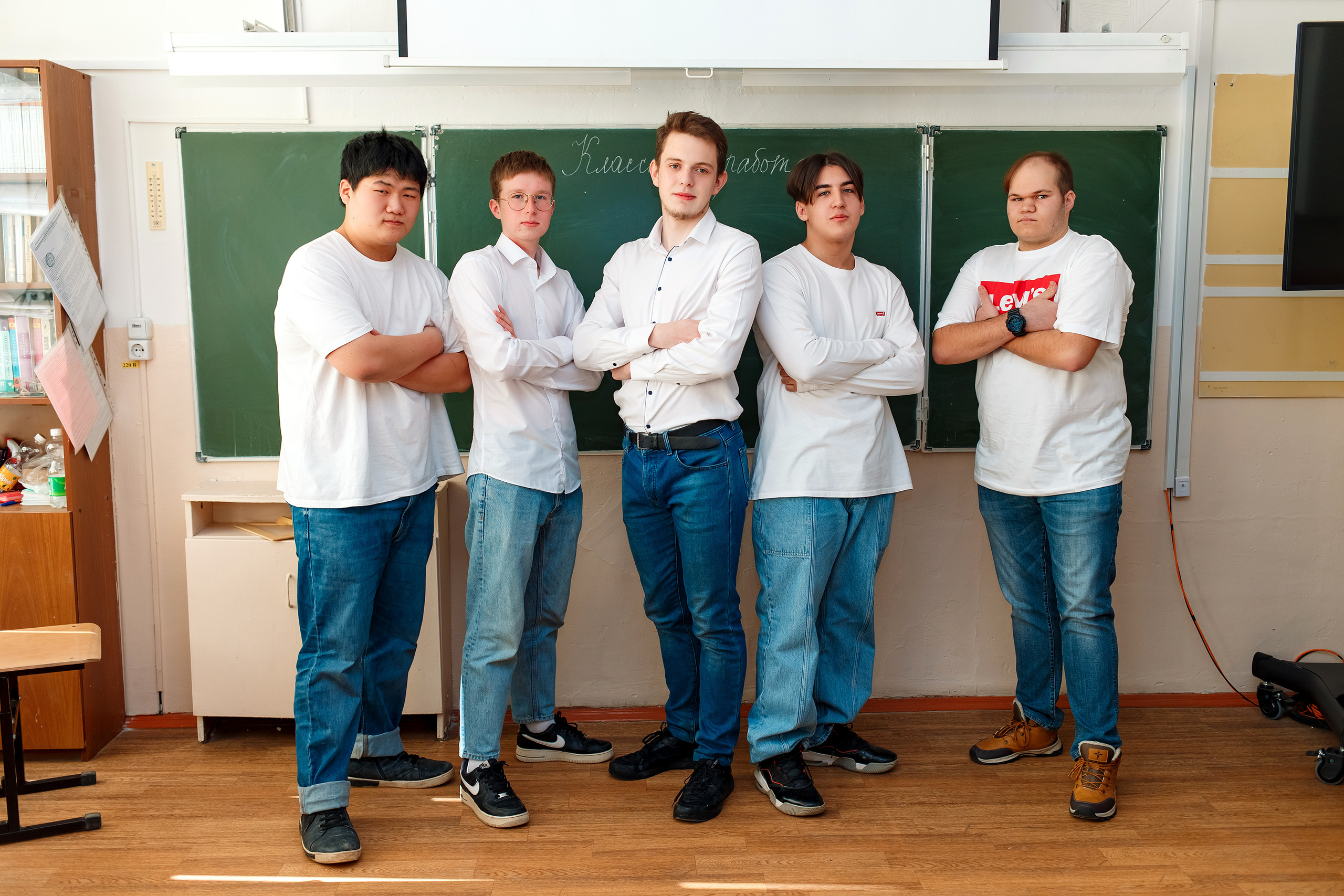 11 класс 11 школа, съемка в школе. Фотограф Любовь Корниенко, Примоский край