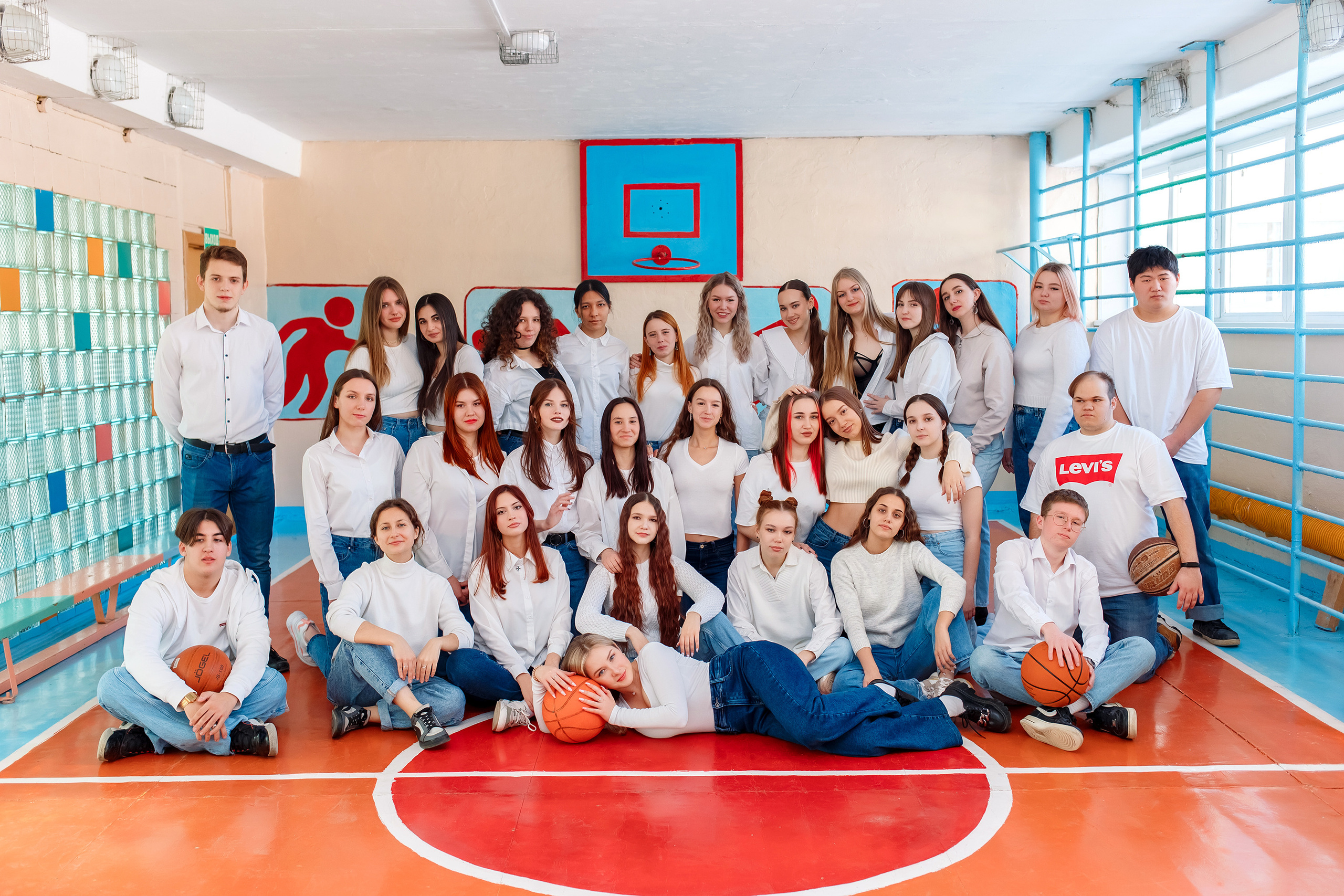 11 класс 11 школа, съемка в школе. Фотограф Любовь Корниенко, Примоский край