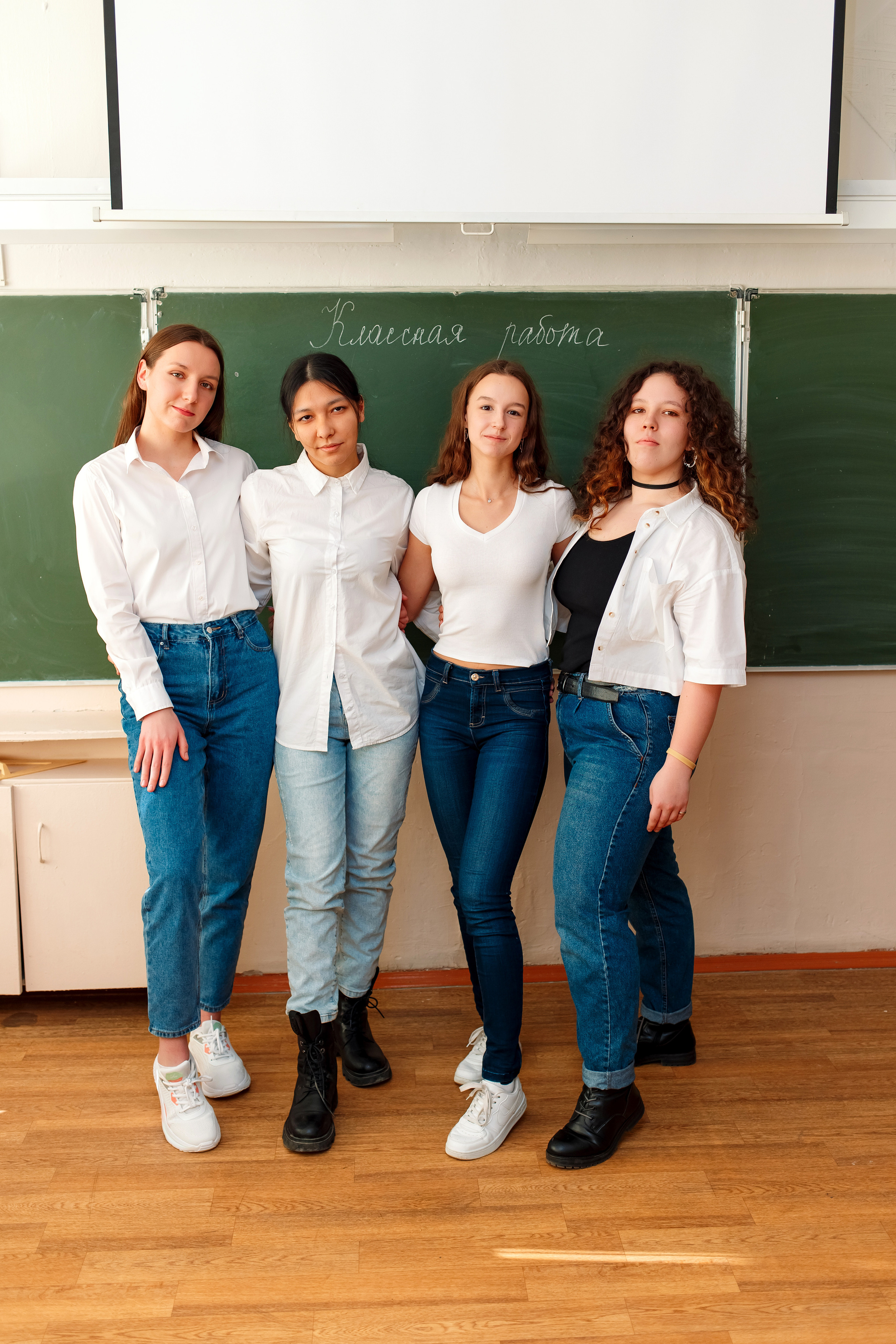 11 класс 11 школа, съемка в школе. Фотограф Любовь Корниенко, Примоский край