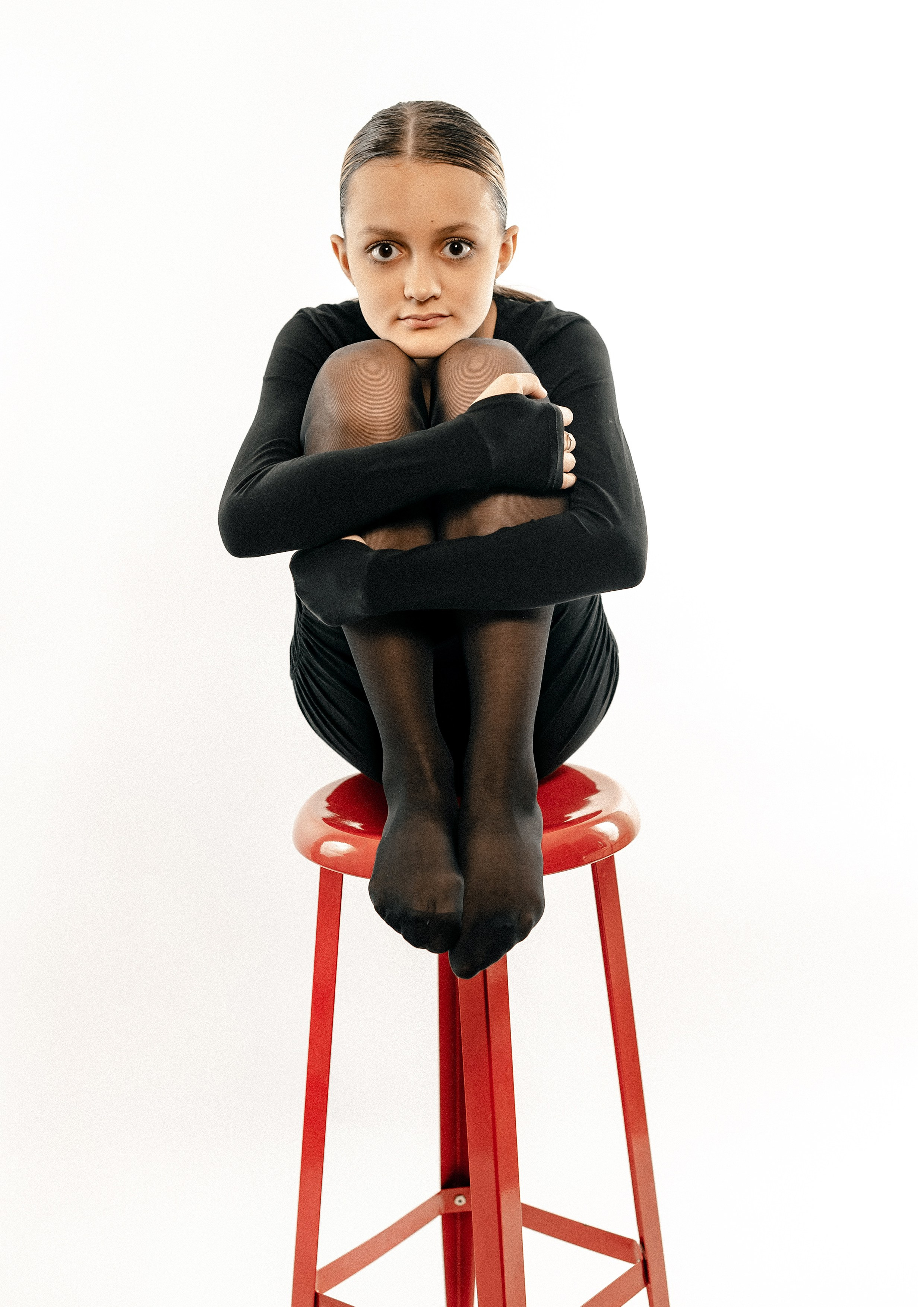 Белый фон. София. Фотограф Котова Валентина