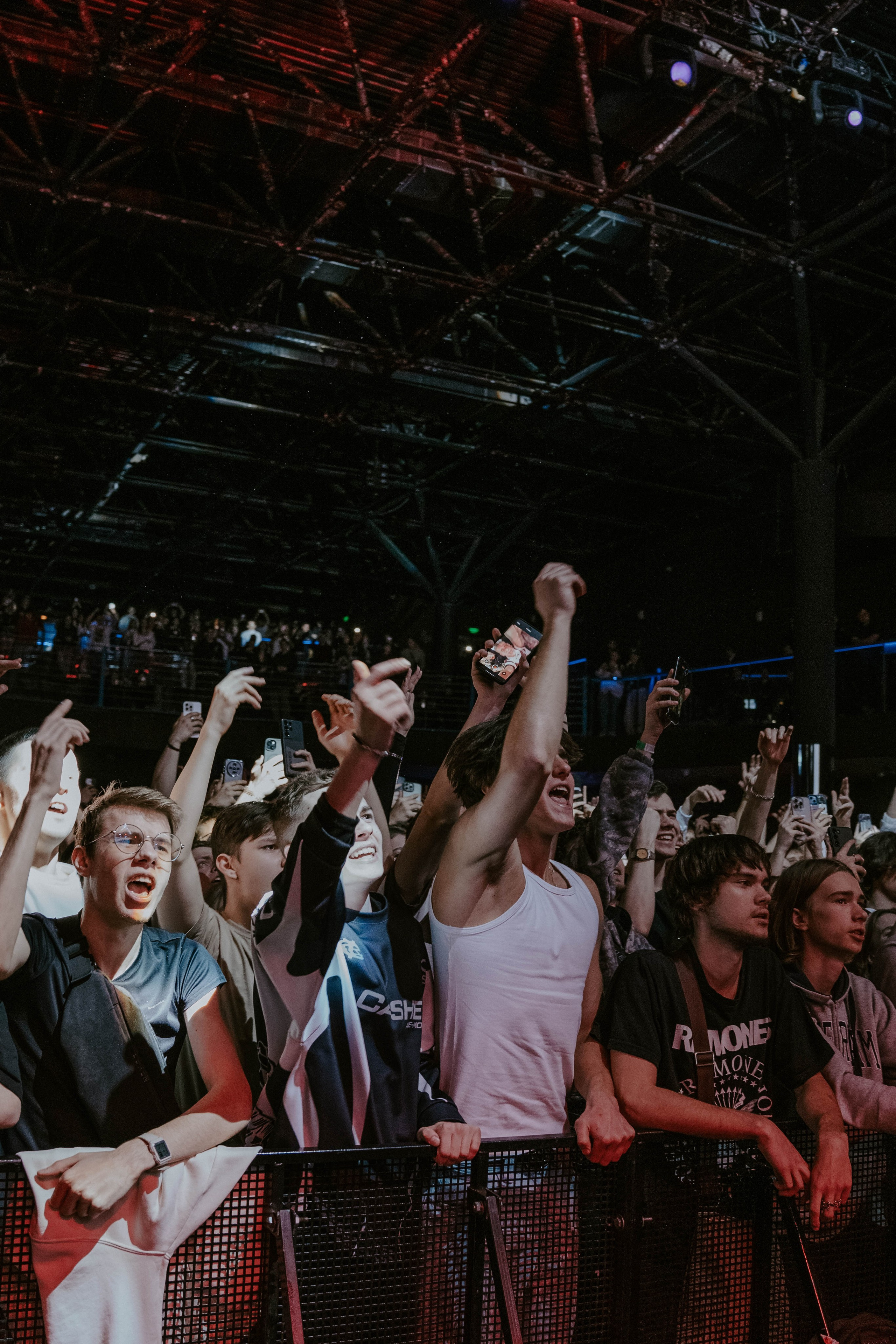 Бэкстейдж Whole Lotta Swag. Главная