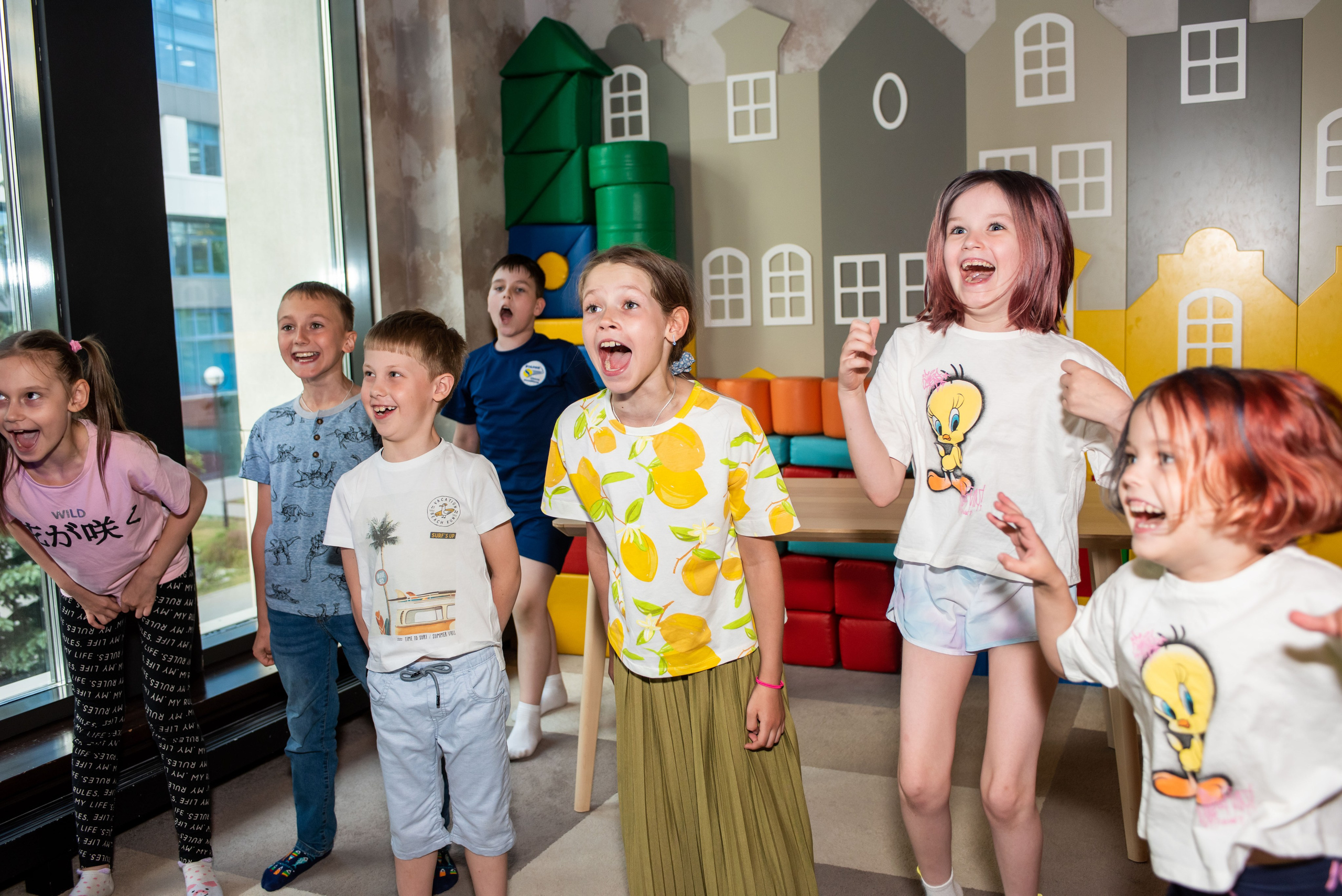 День защиты детей в ресторане «Булгур». Выпускные альбомы в Севастополе, Крыму и Екатеринбурге