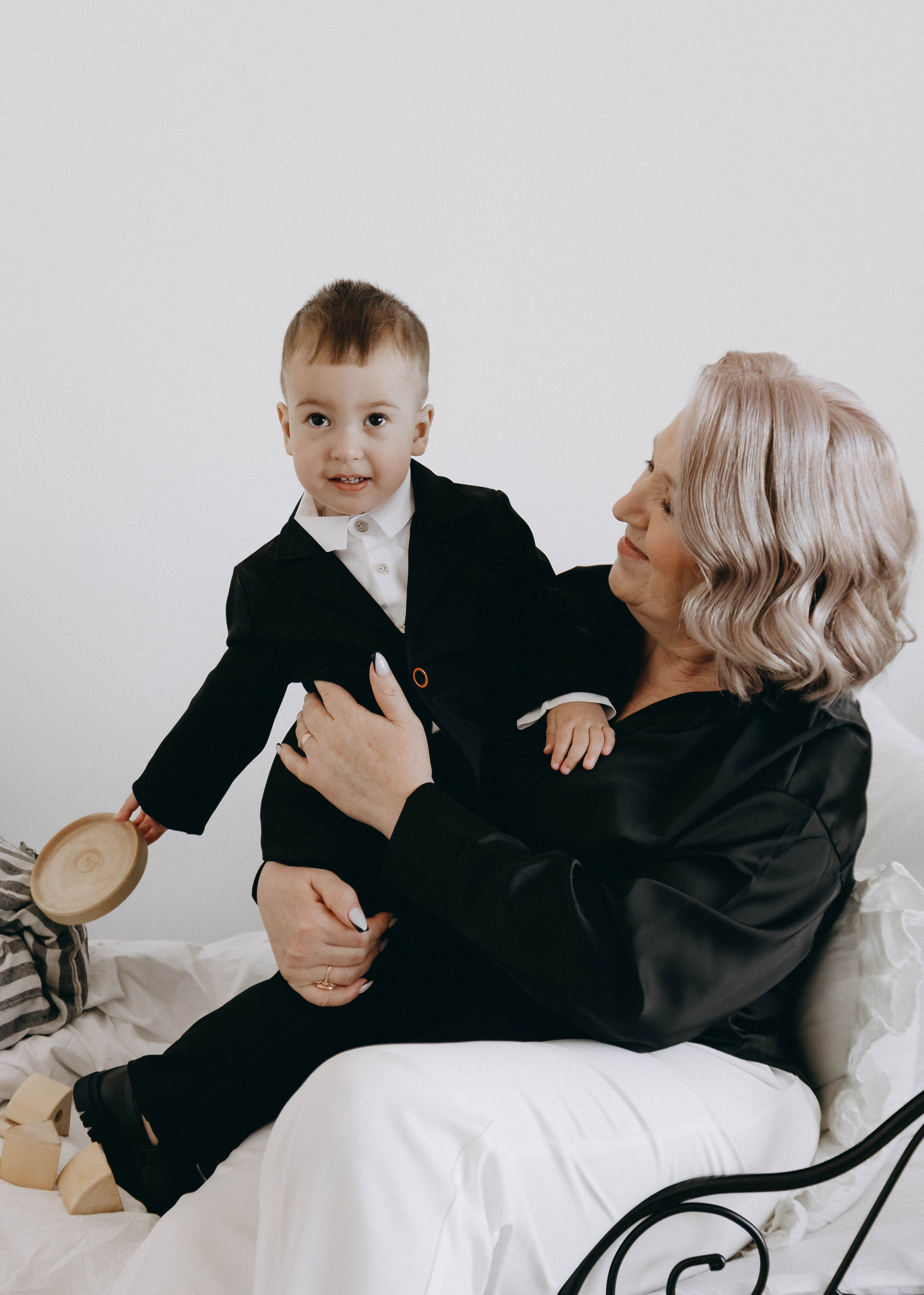 Эмиру 2 годика (на циклораме). Семейный фотограф Софи Симакова в Волгограде и Волжском