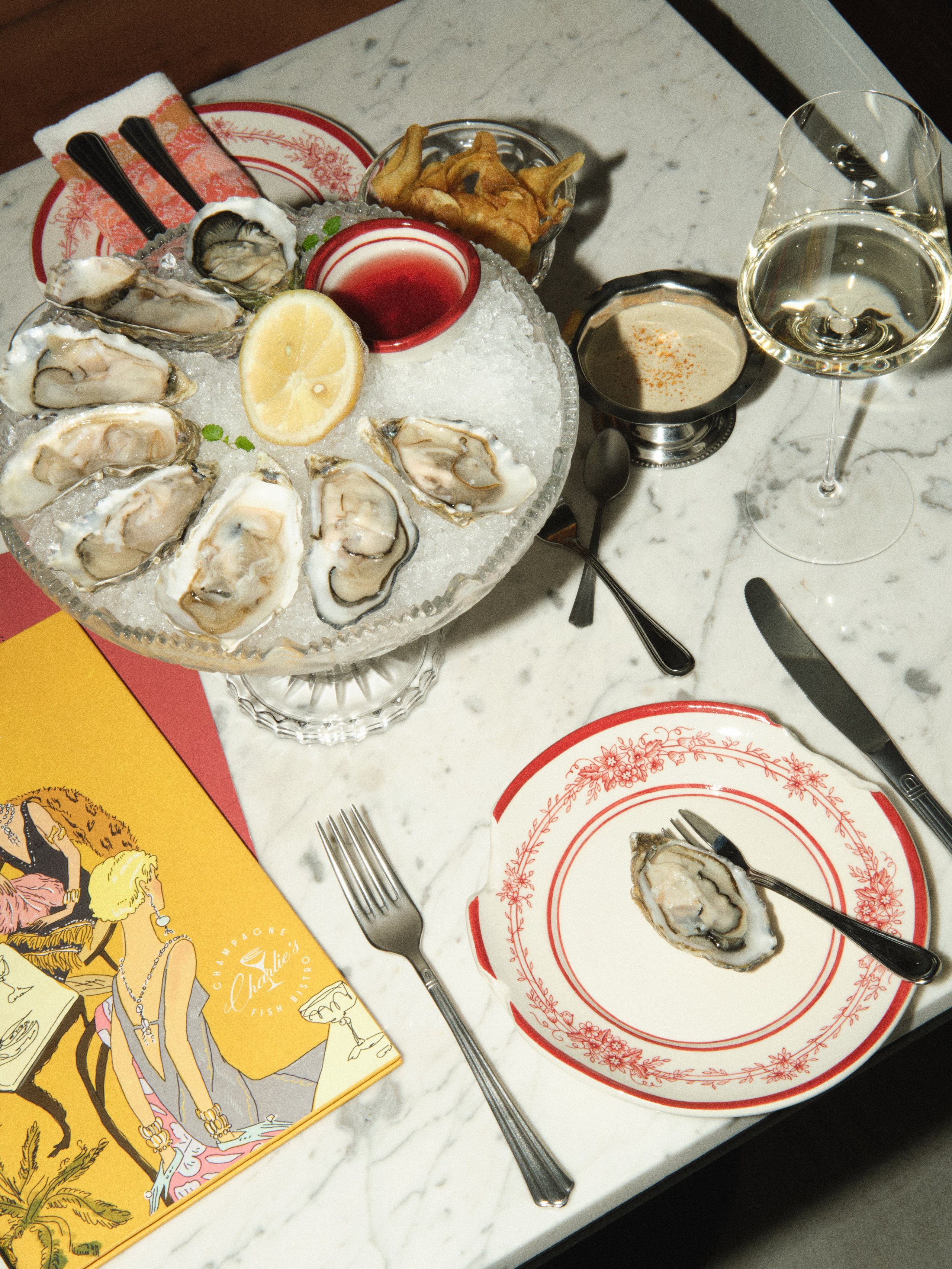 Charlie's bistro. Moi