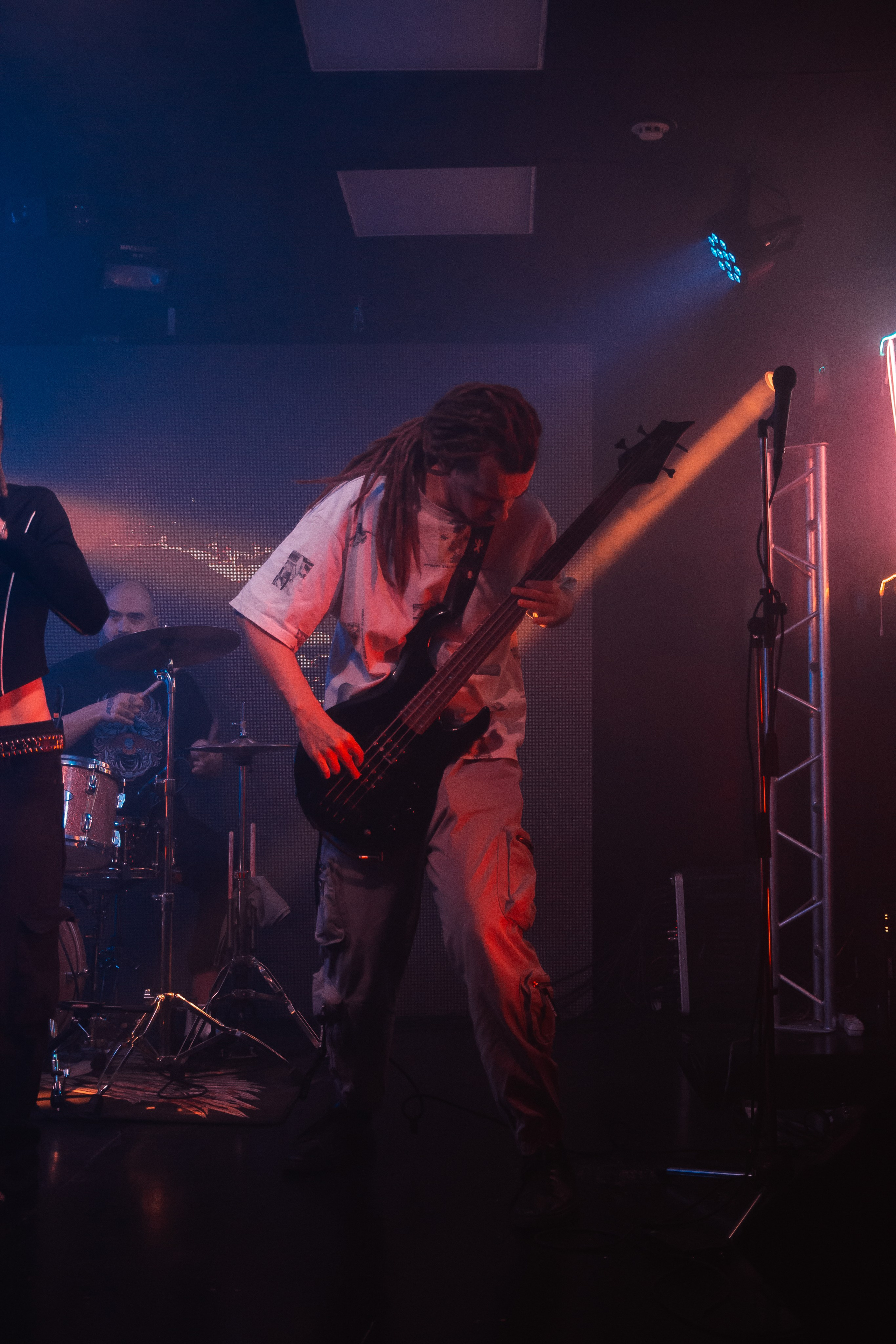 Isolator, Красноярск, 23.11.2025, Волна. Фотограф Регина Крикунова г. Красноярск