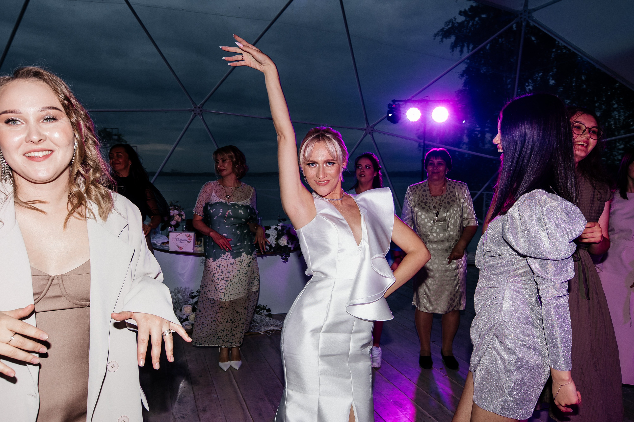 Даша и Костя 2023. Свадебный и портретный фотограф Алина Иванова. Екатеринбург-Москва