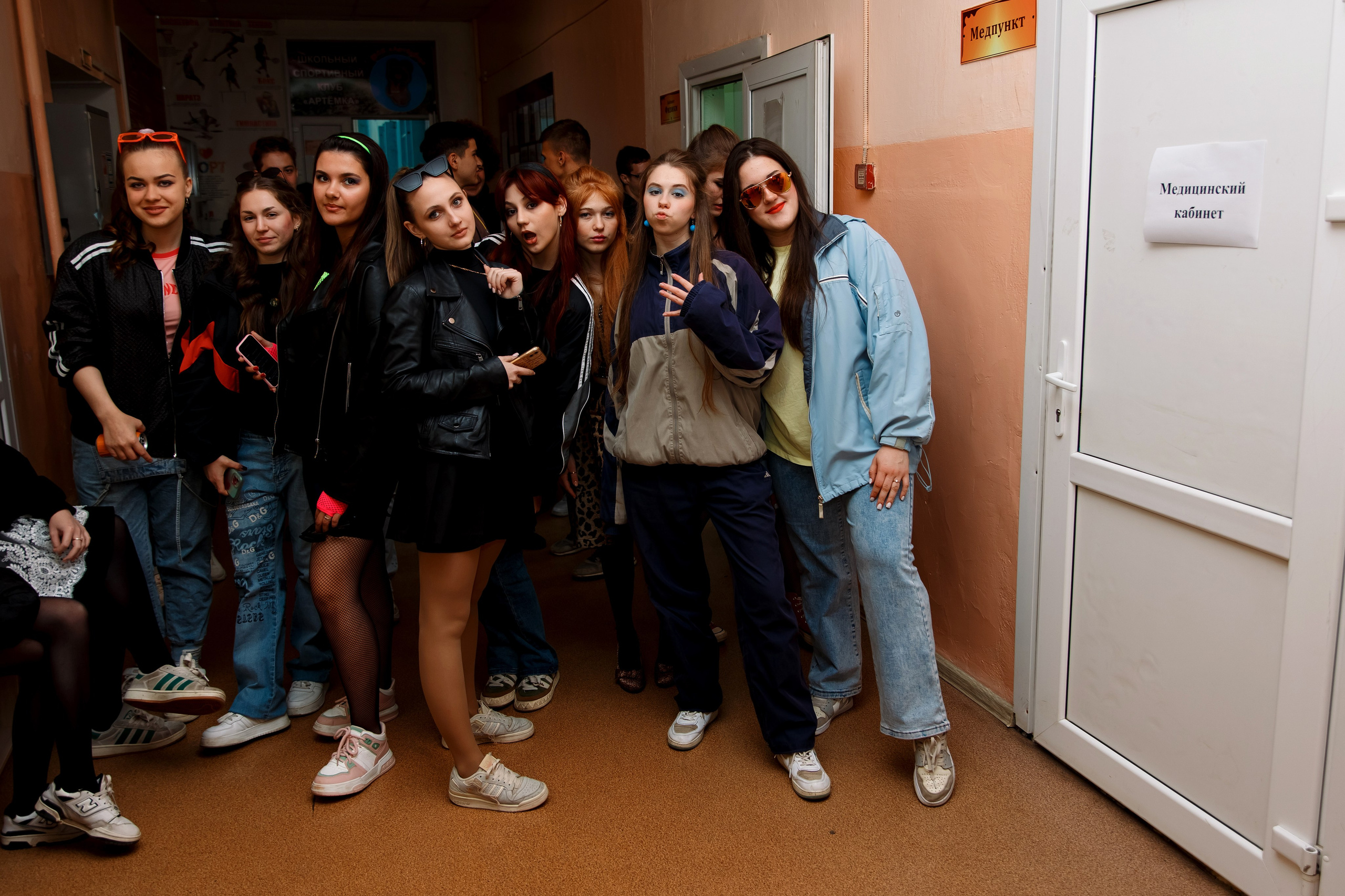 11 класс день не послушания в школе. Фотограф Любовь Корниенко, Примоский край