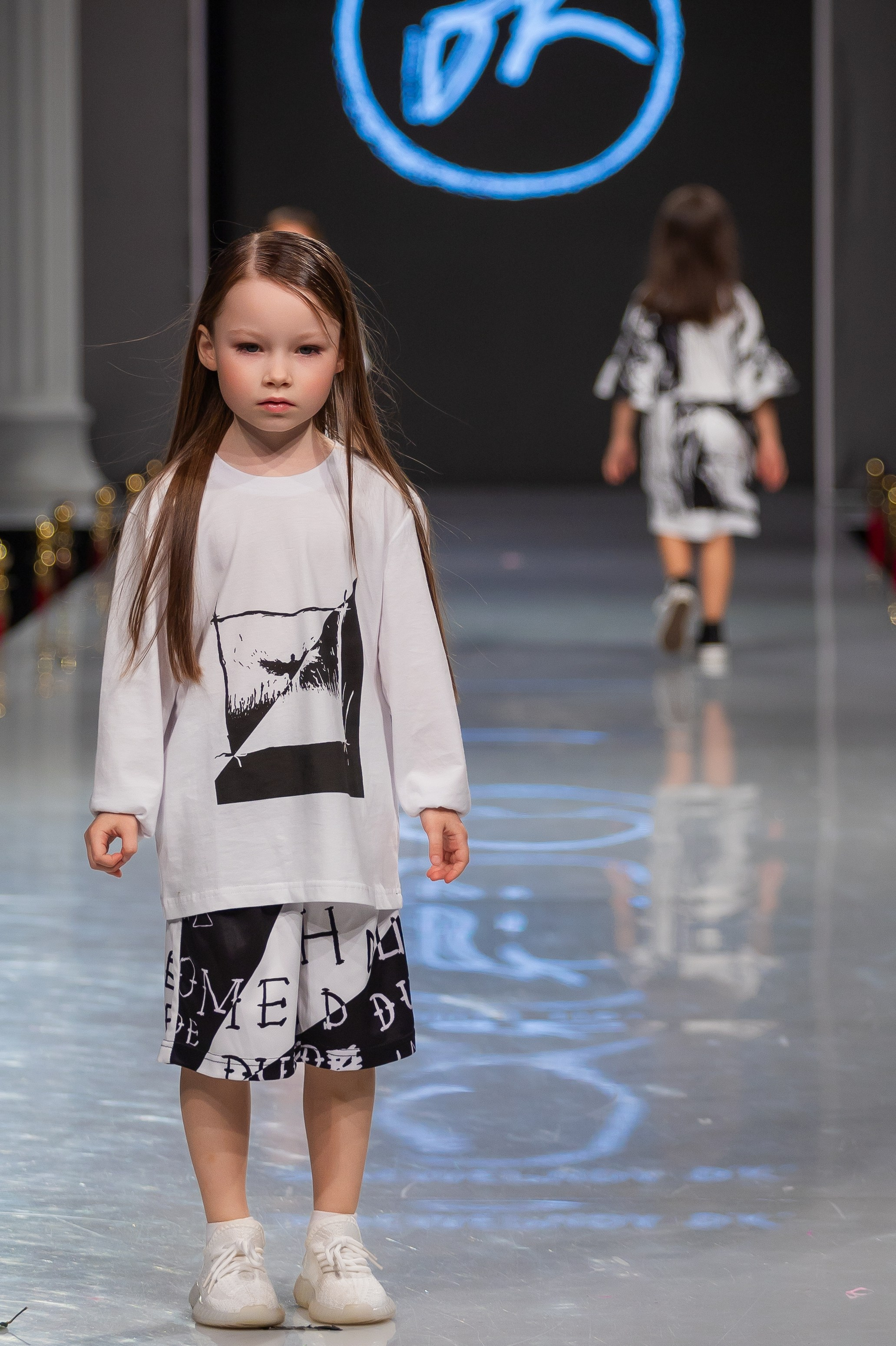 Estet Fashion Week. Photomantis