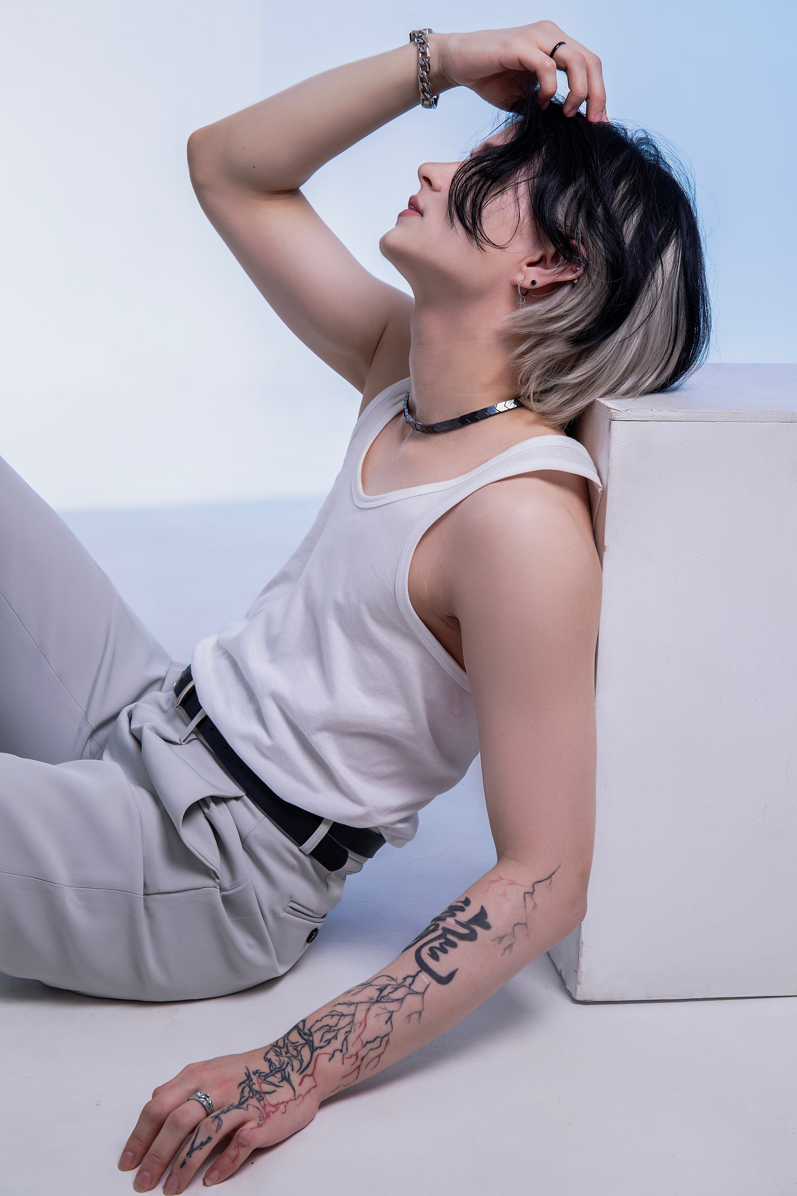 INJOO, IDOL STILE. Polaroud love