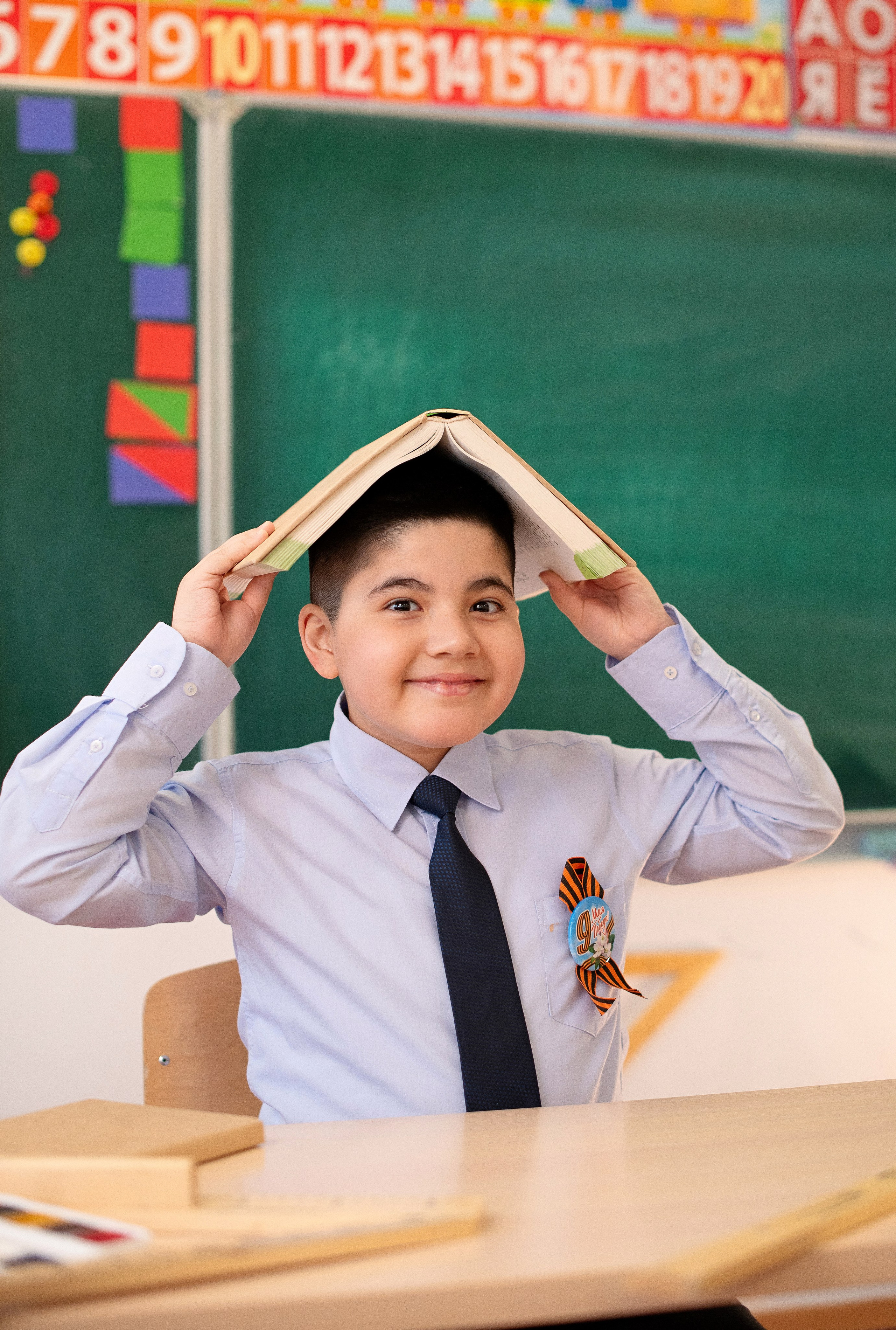 Фотографирую школьников для школьных выпускных альбомов и фотокниг в Сургуте и Нефтеюганске.