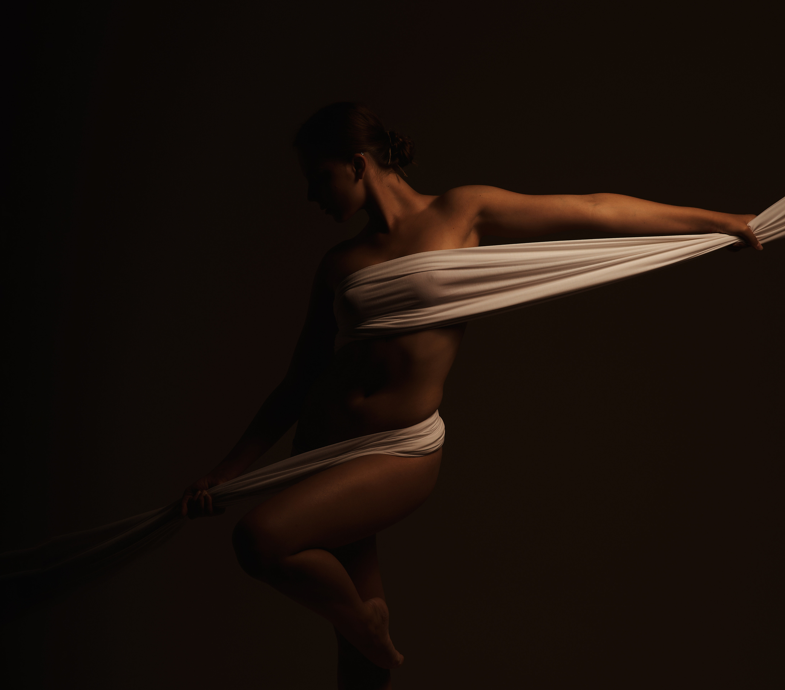 Nude. Студийный, семейный, свадебный, фэшн и ню фотограф в Астрахани, производство выпускных альбомов. Руслан Кондрашин