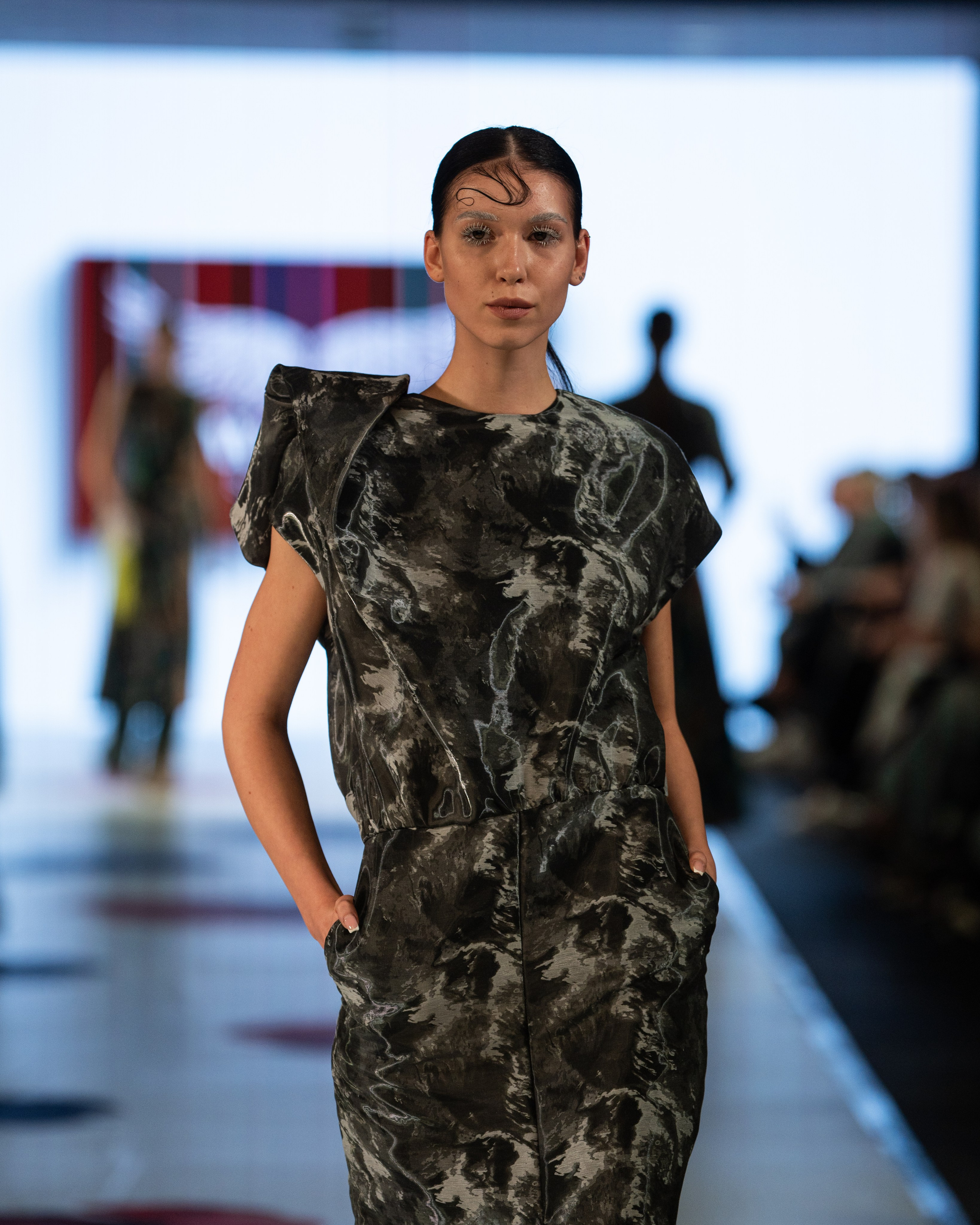 Дизайнеры Wings Studio. Сайт Алматинского НЮ АРТ, будуар и фэшн фотографа Дениса Карпенко