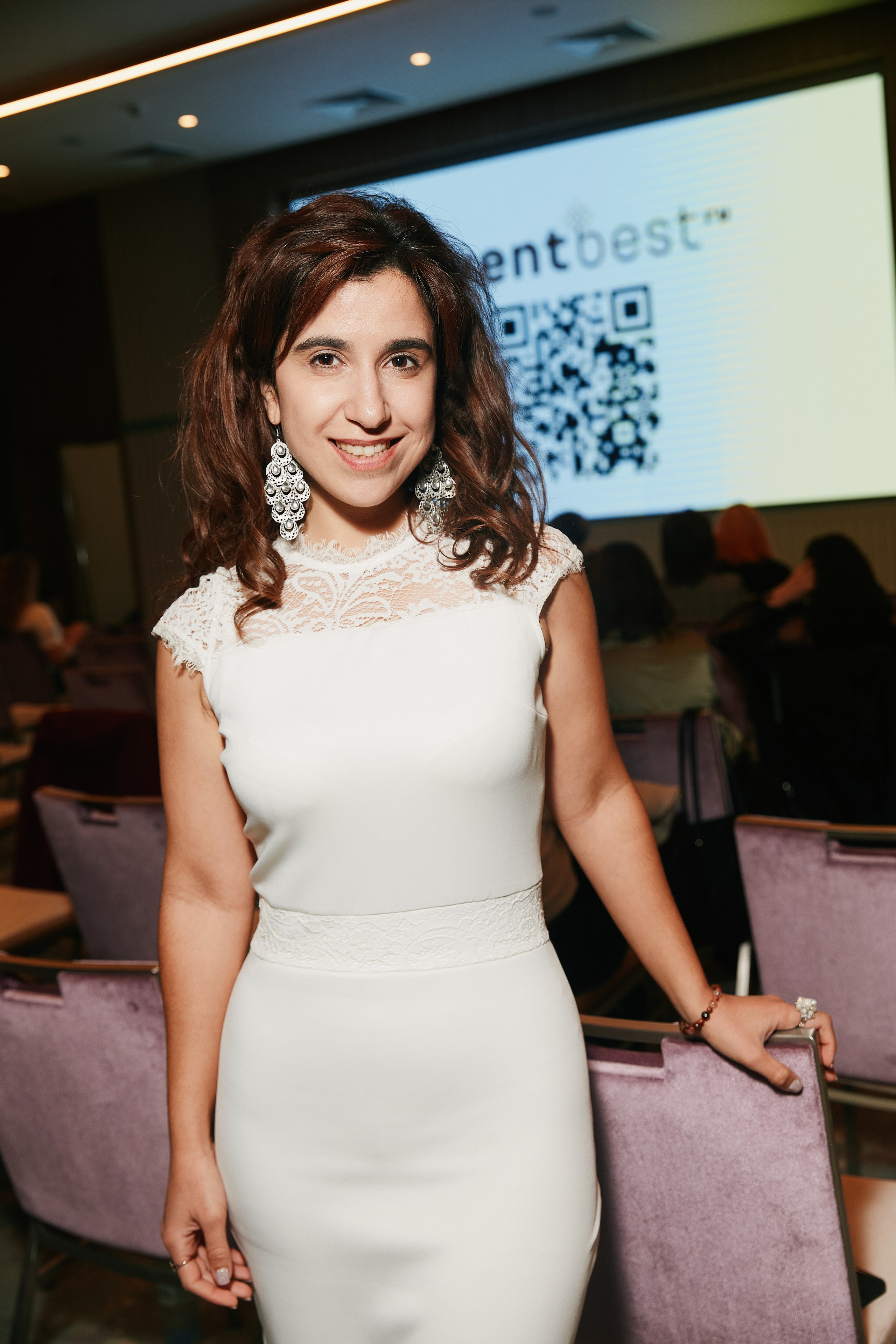 Современная женщина в Hilton 26.10. Свадебный репортажный фотограф краснодар максим дремов дрёмов фотосессия студия цена