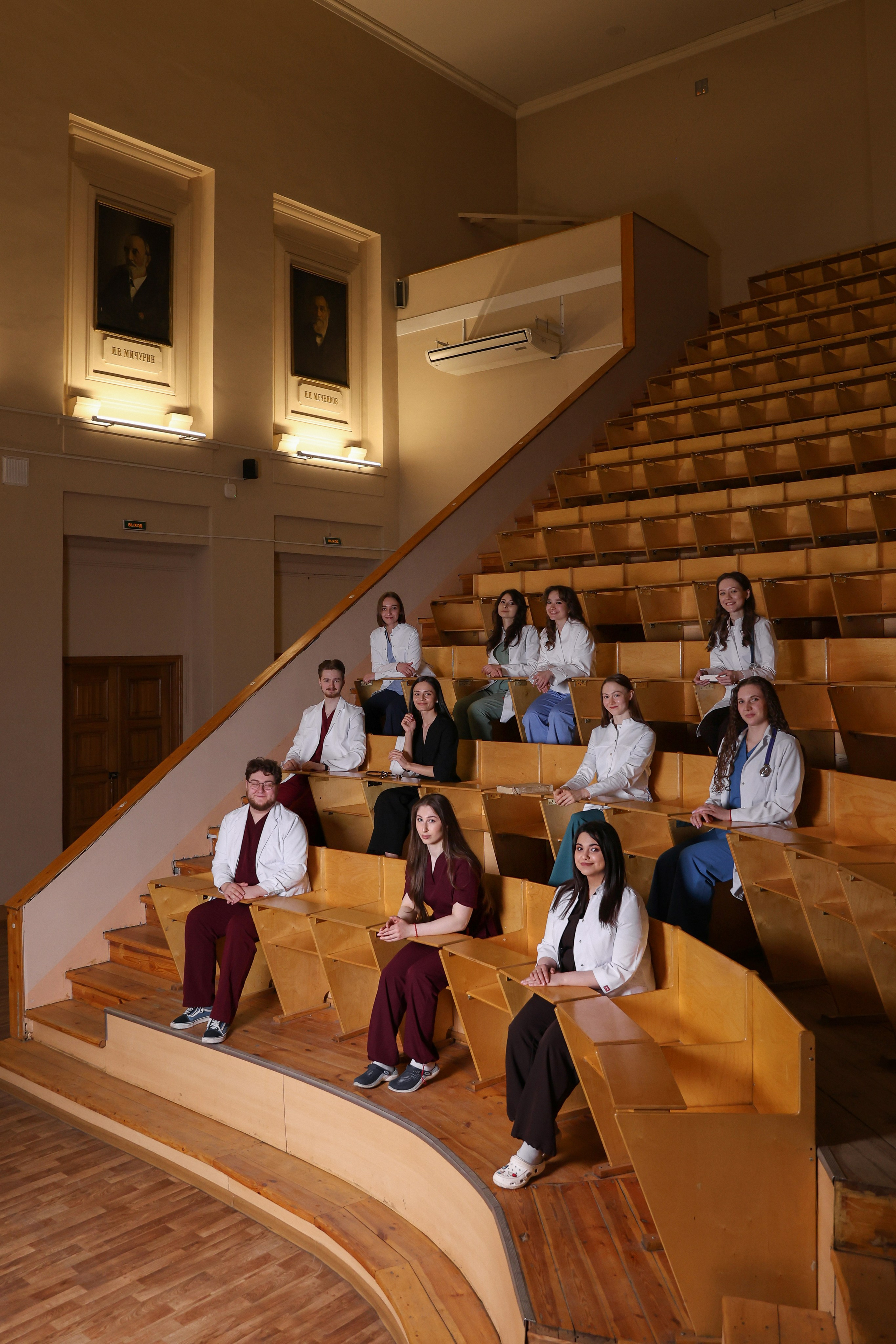 Выпускники 1 мед. Лена Колягина Фотограф по любви