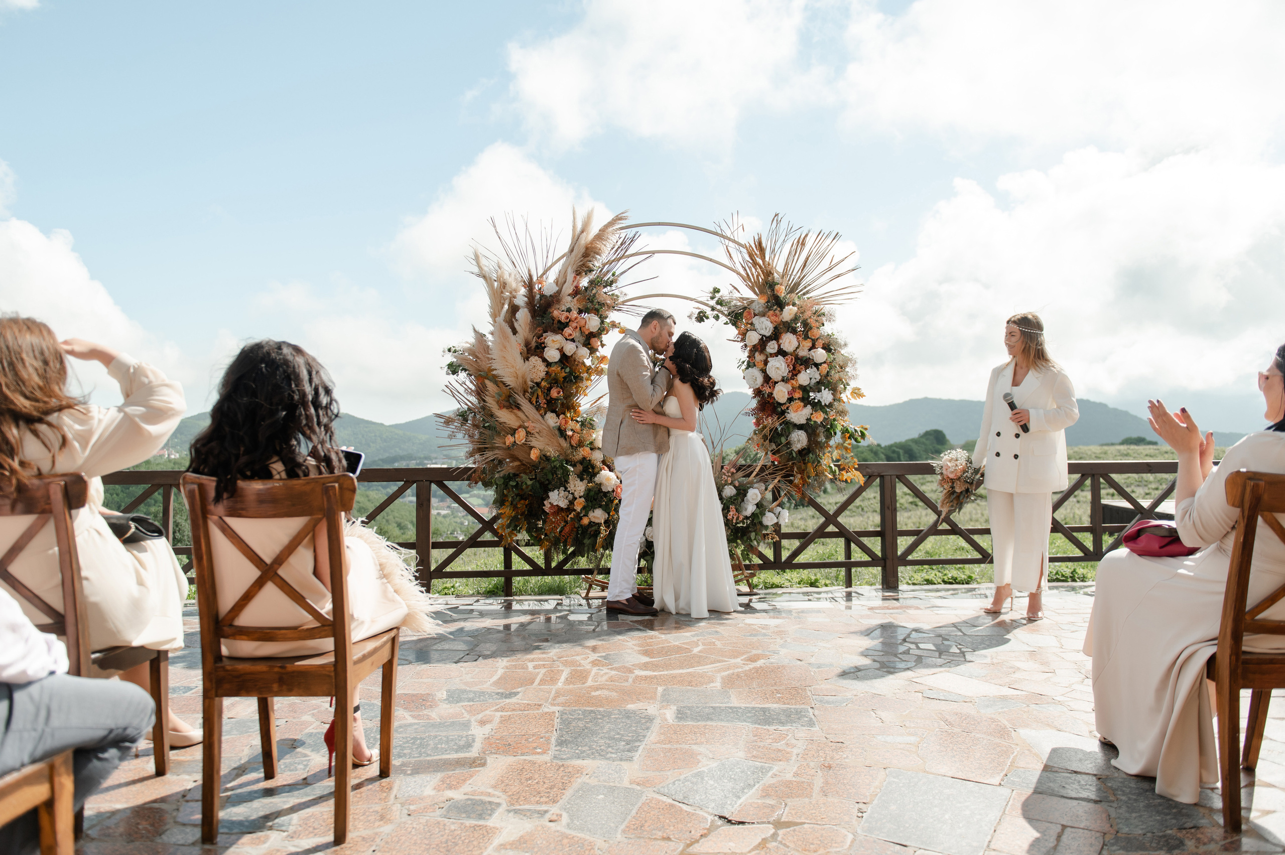 Свадьба в Абрау-Дюрсов. Фотограф на свадьбу. Свадебный фотограф в Ростове Максимов Максим