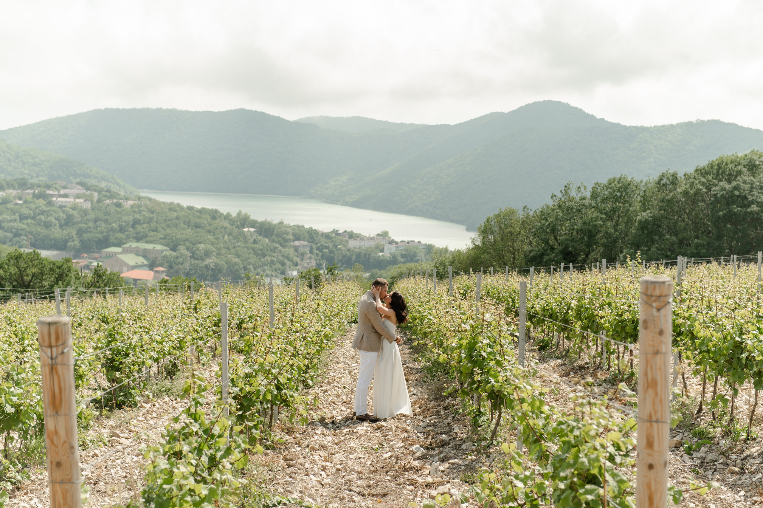 Свадьба в Абрау-Дюрсов. Фотограф на свадьбу. Свадебный фотограф в Ростове Максимов Максим