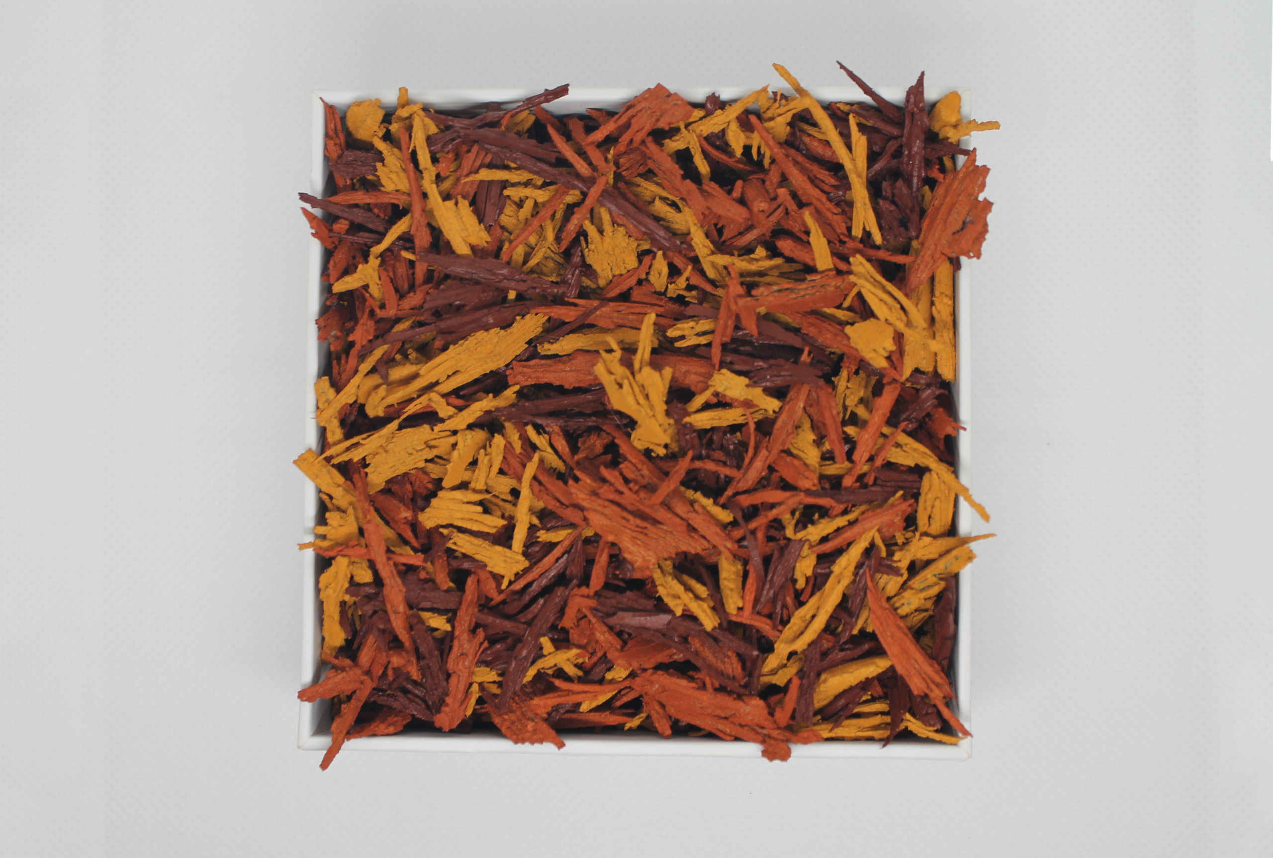 ОКРАШЕННАЯ МУЛЬЧА. Recro