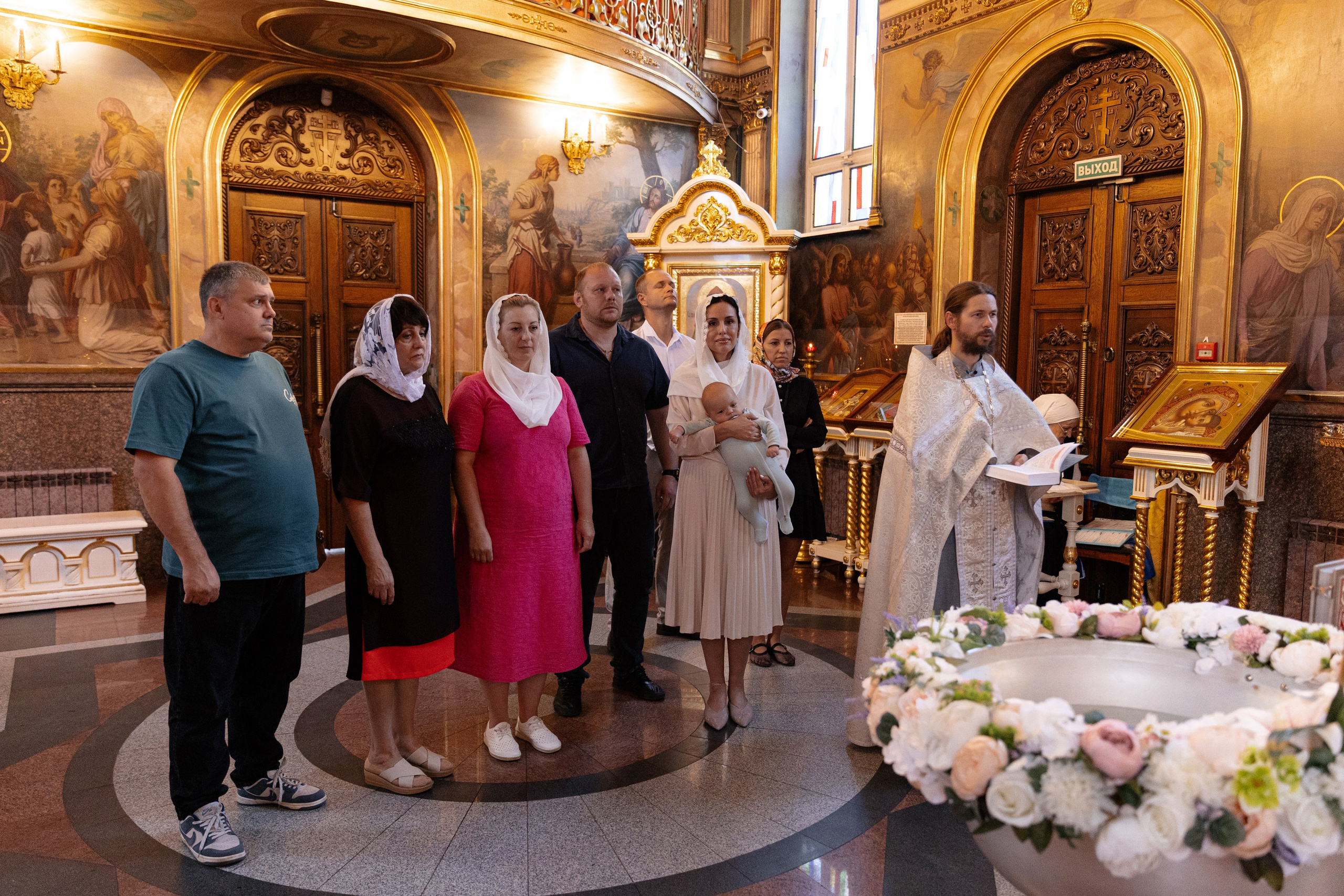 Крещение в Церкви иконы Божией Матери Целительницы. Свадебный фотограф и видеограф Краснодар, Ростов, Сочи, Новороссийск
