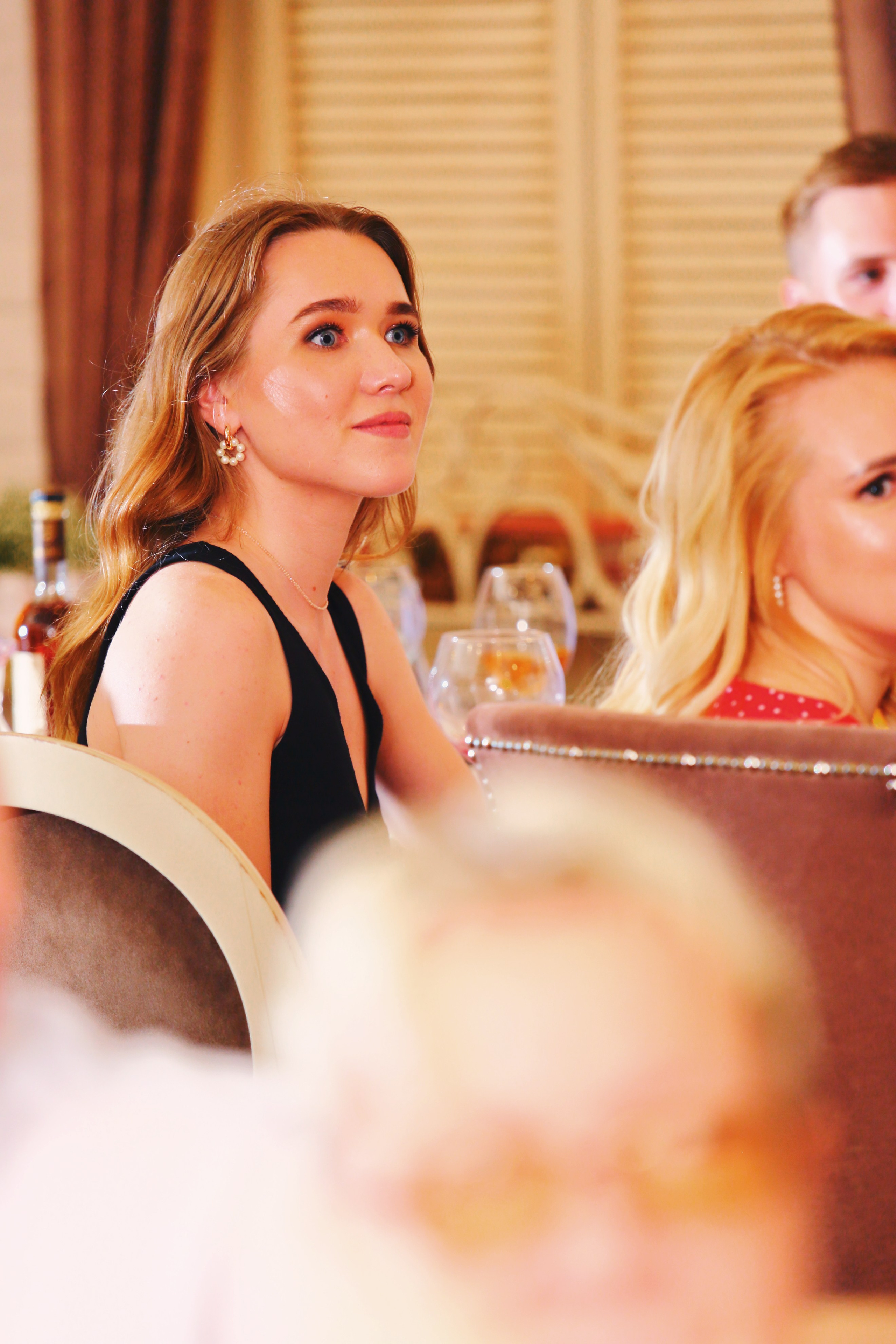 Съемка пары в отеле, на природе, в городе. Свадебный и репортажный фотограф в Ярославле и Санкт-Петербурге Роман Микрюков