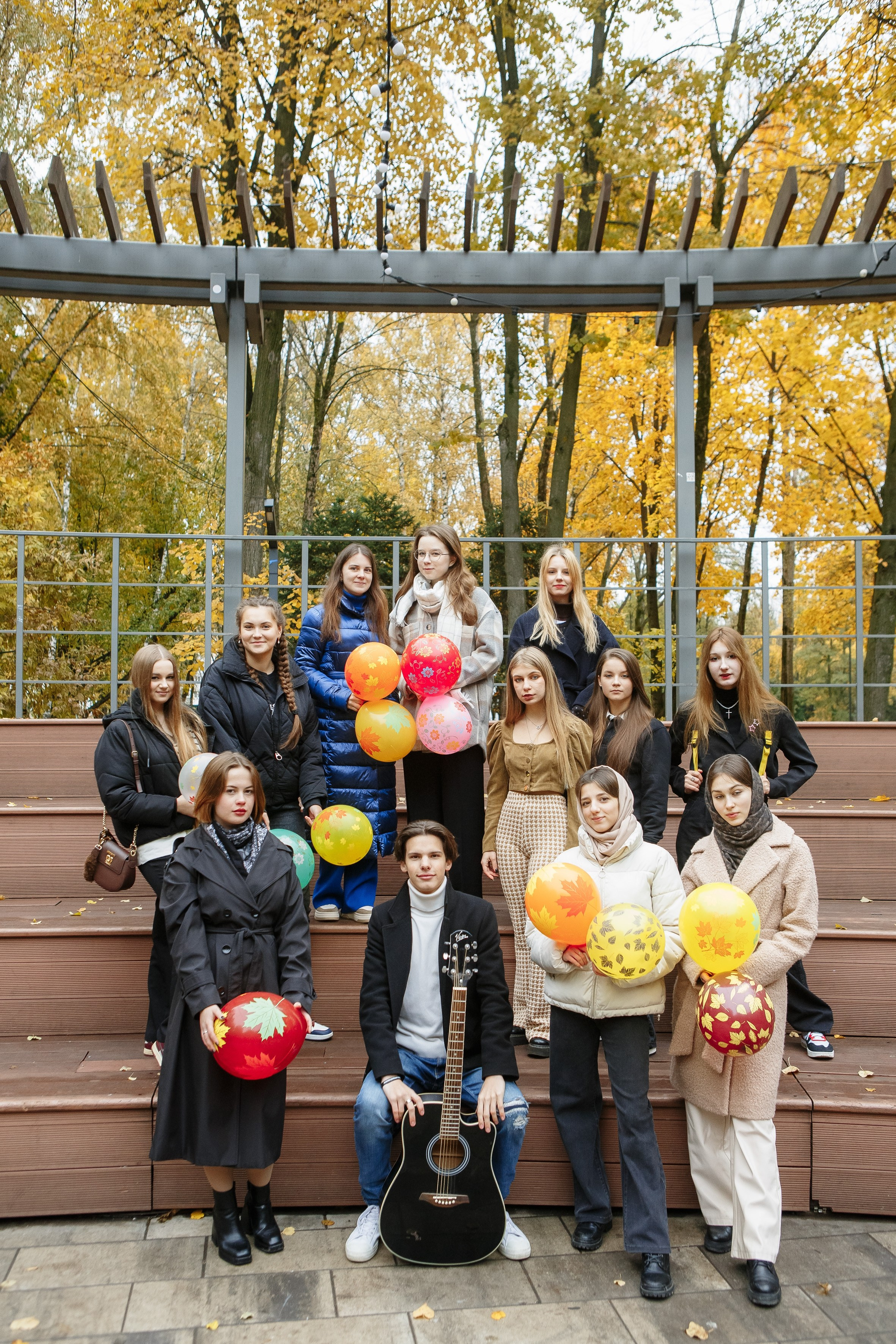 Осень Гимназия 12 11 В 2023 г. Свадебный и портретный Фотограф в Липецке Дмитрий Котюков